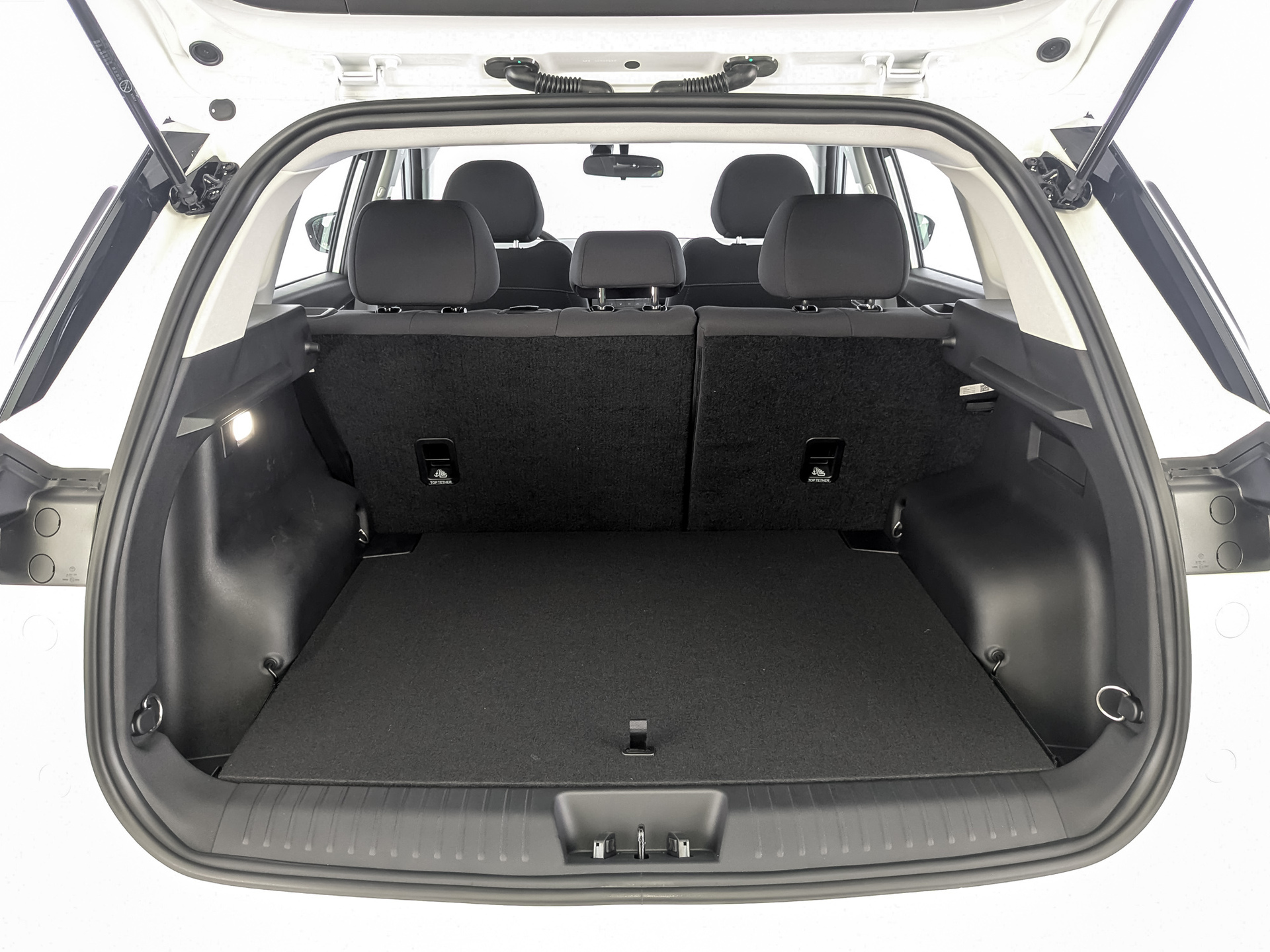 Фото JAECOO J6 Актив 1.5T/147 6RT 2WD