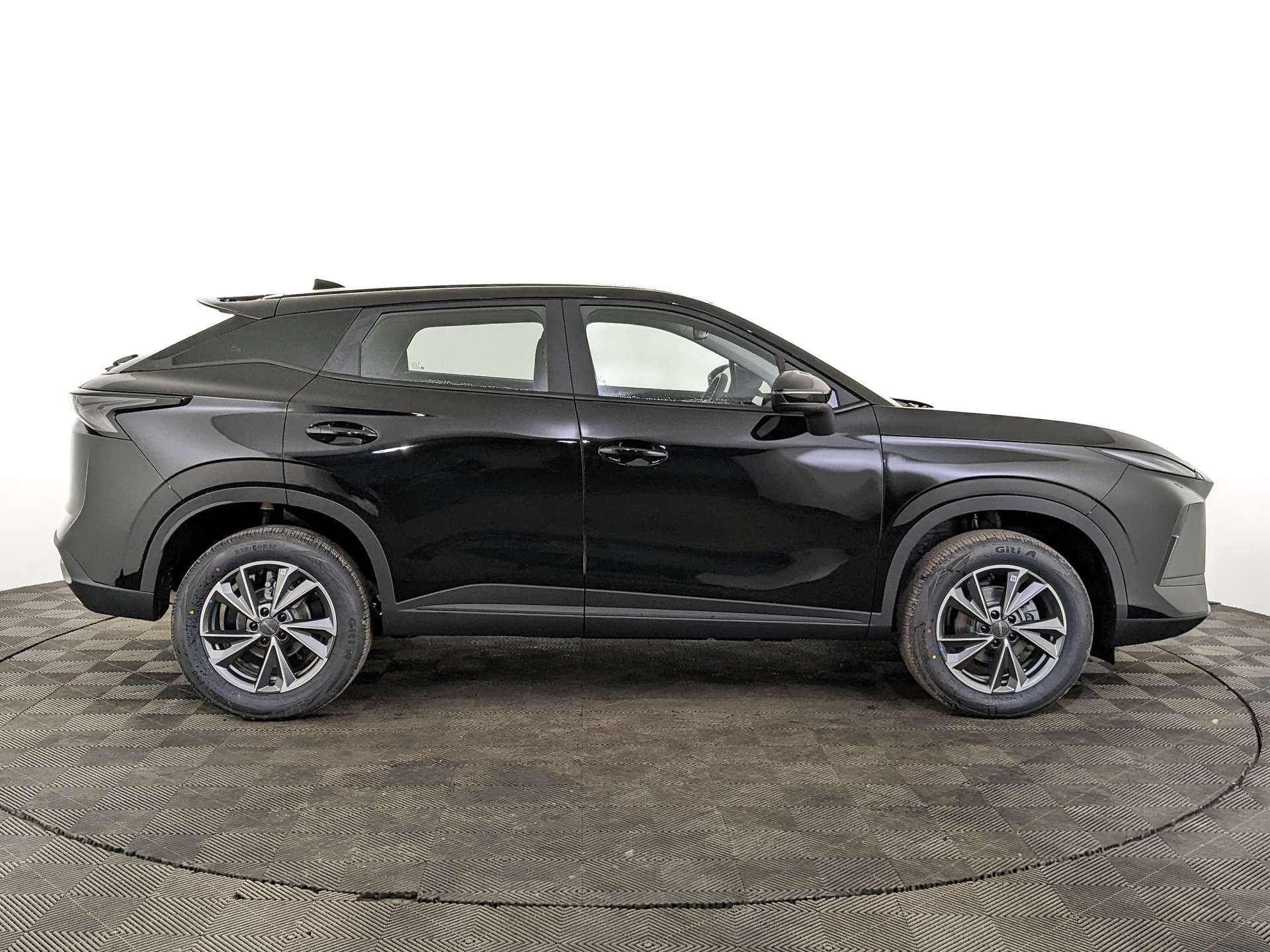 Фото Omoda C5 Актив NG 1.5T/147 6RT 2WD