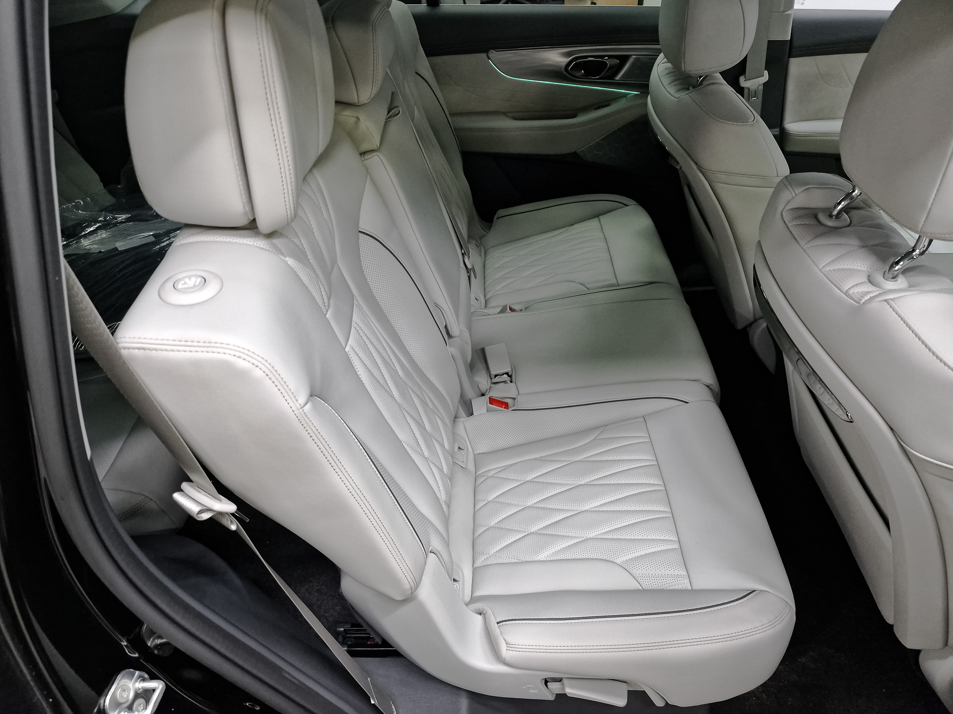 Фото GAC GS8 FL GX Traveller 2.0T/231 8AT 4WD 7S