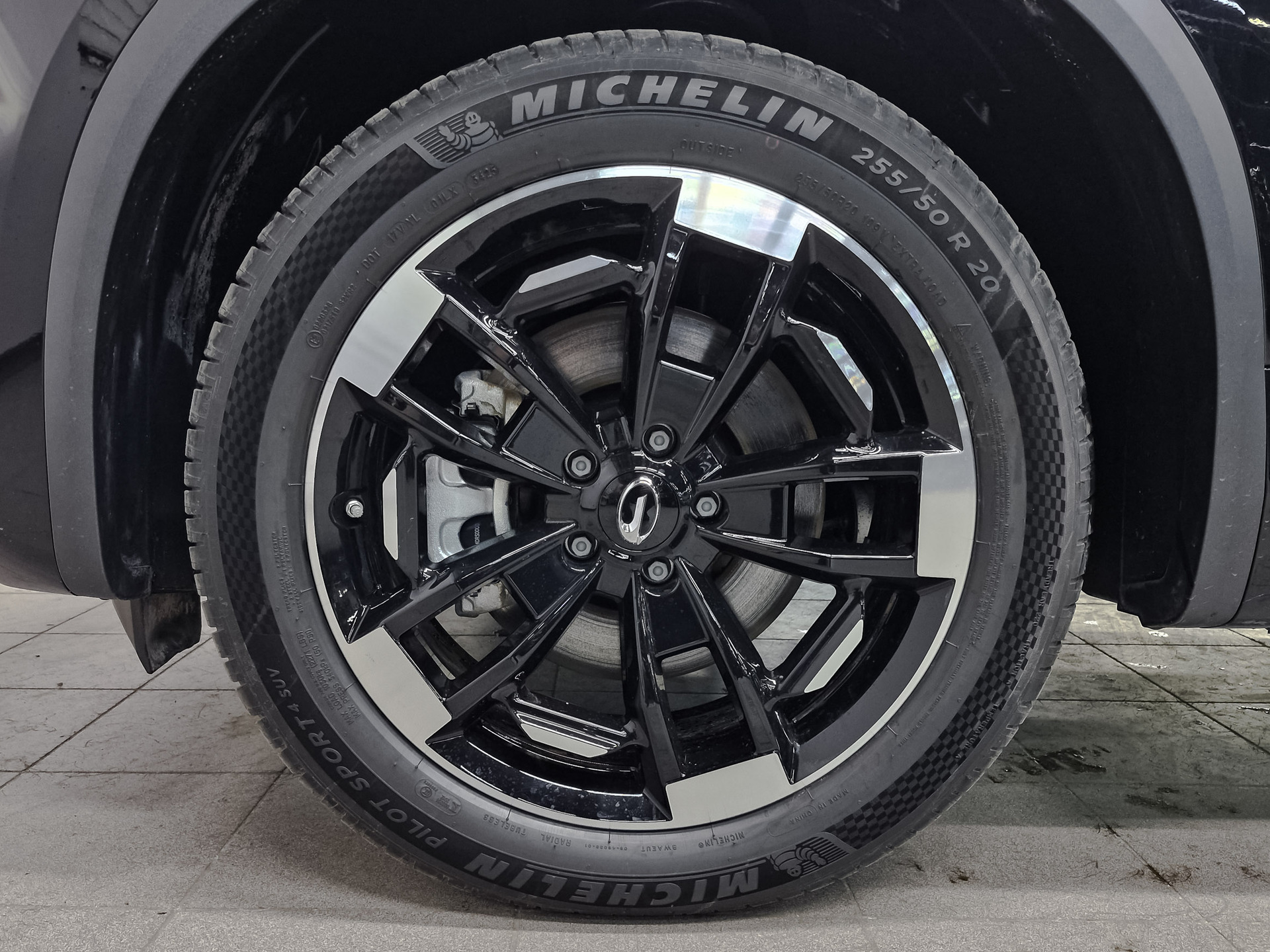 Фото GAC GS8 FL GX Traveller 2.0T/231 8AT 4WD 7S