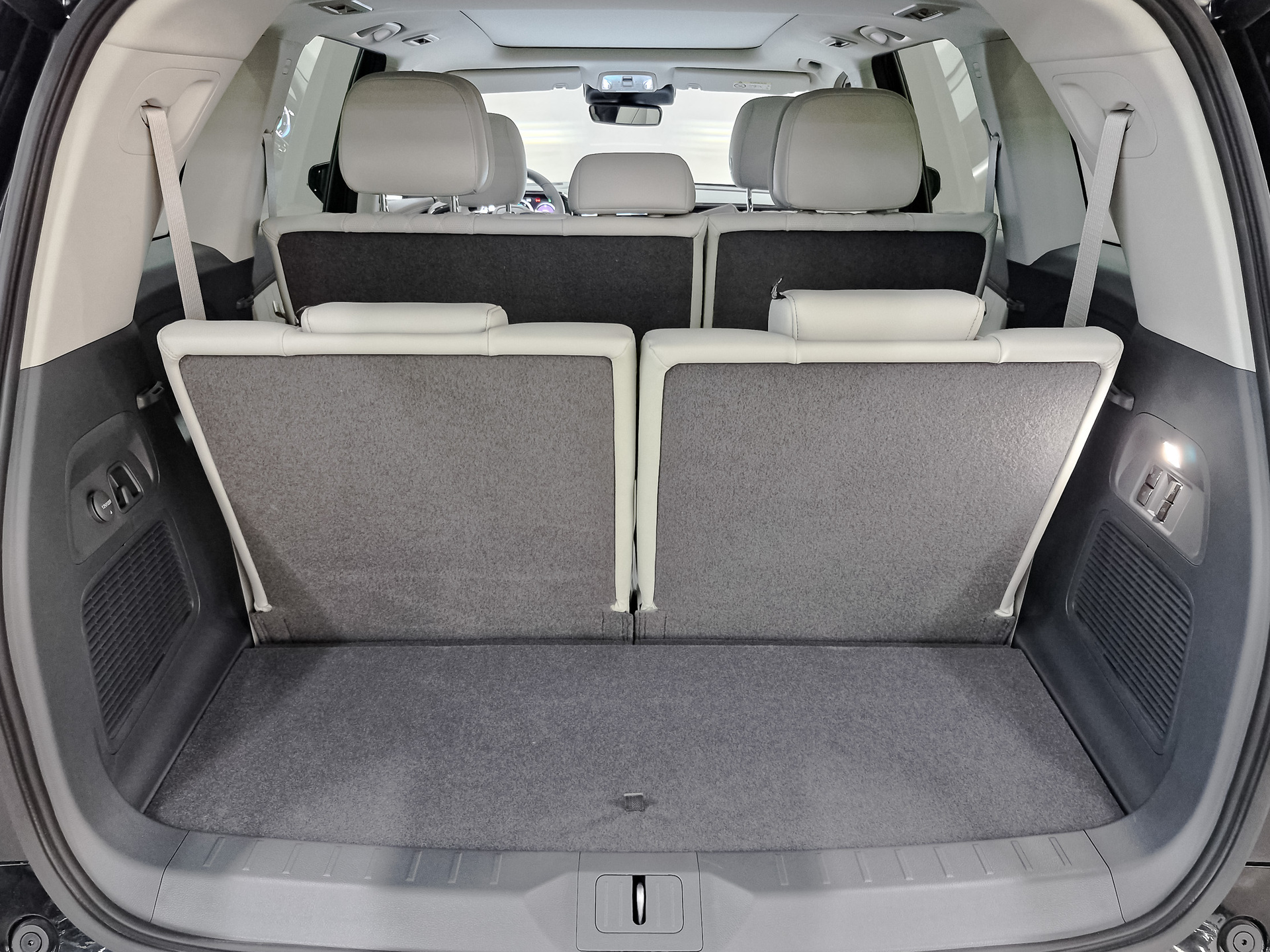 Фото GAC GS8 FL GX Premium 2.0T/231 8AT 4WD 7S