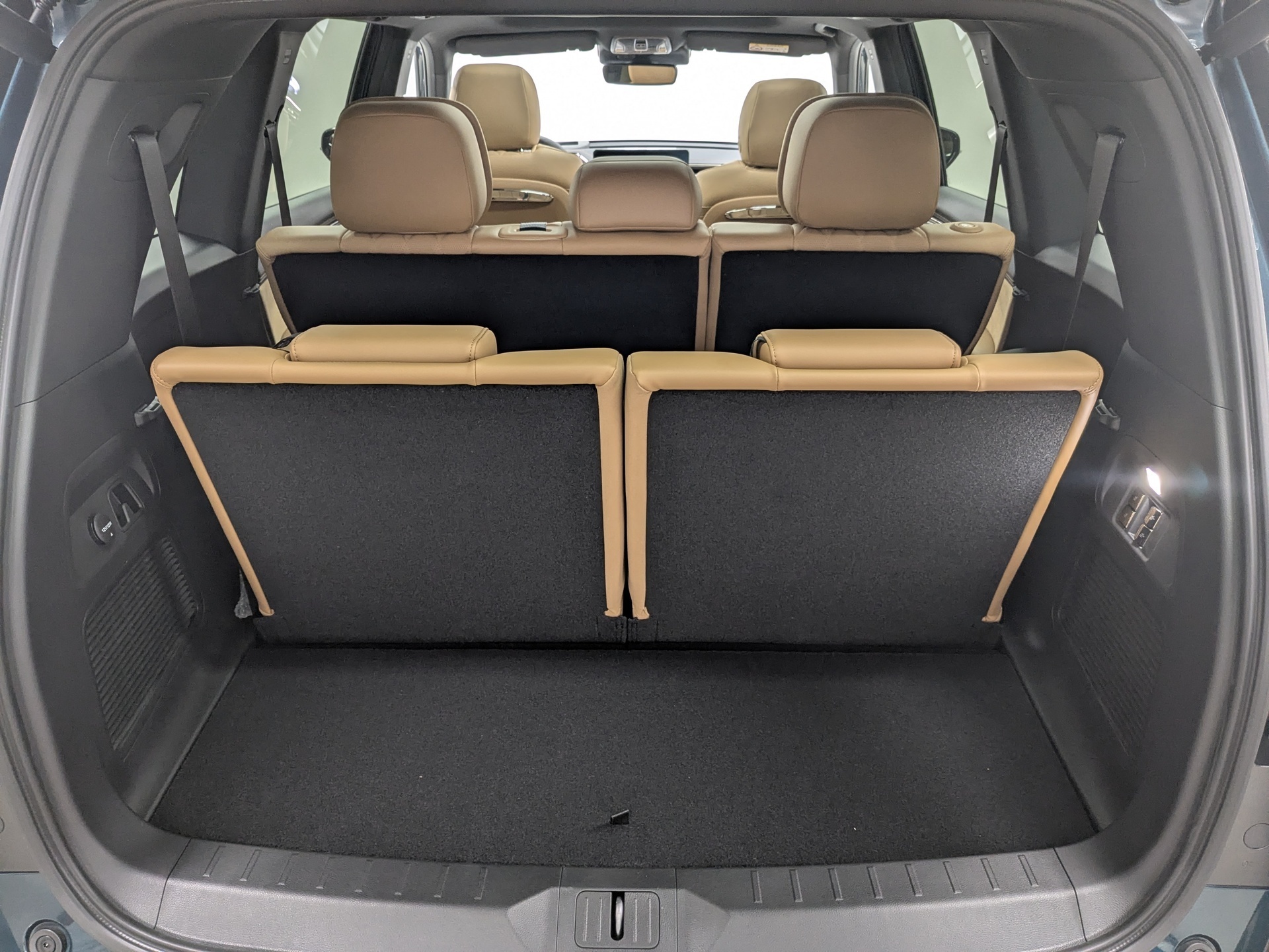 Фото GAC GS8 FL GX Premium 2.0T/231 8AT 4WD 7S