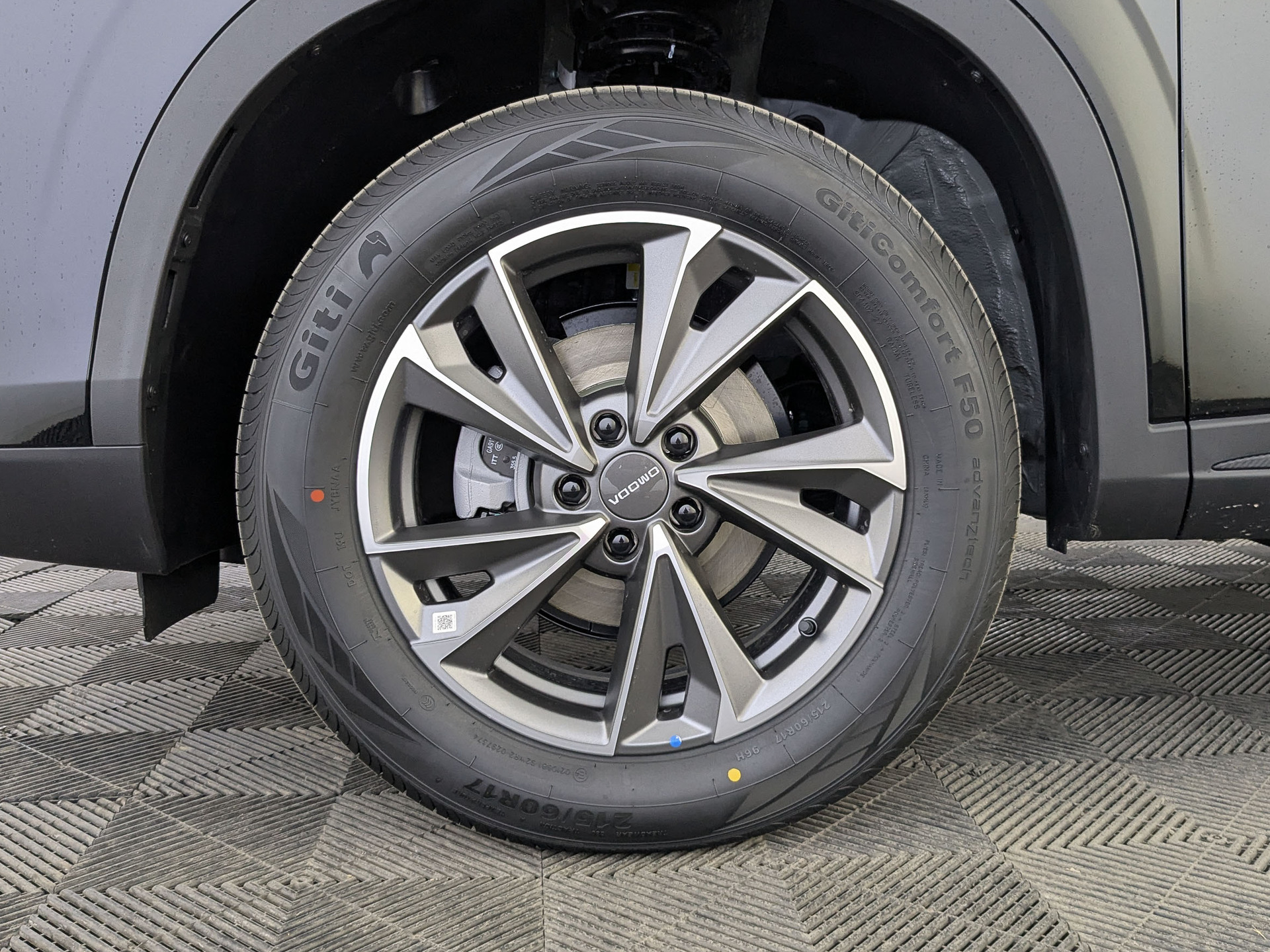 Фото Omoda C5 Актив NG 1.5T/147 6RT 2WD