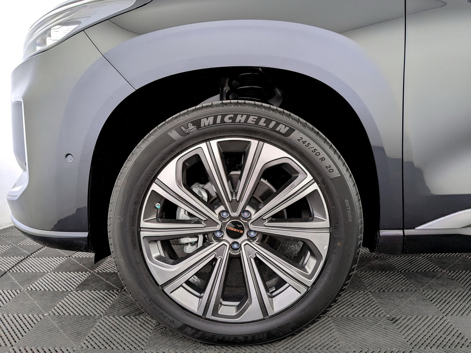 Фото Exeed VX FL President 6S 2.0T/249 8AT 4WD