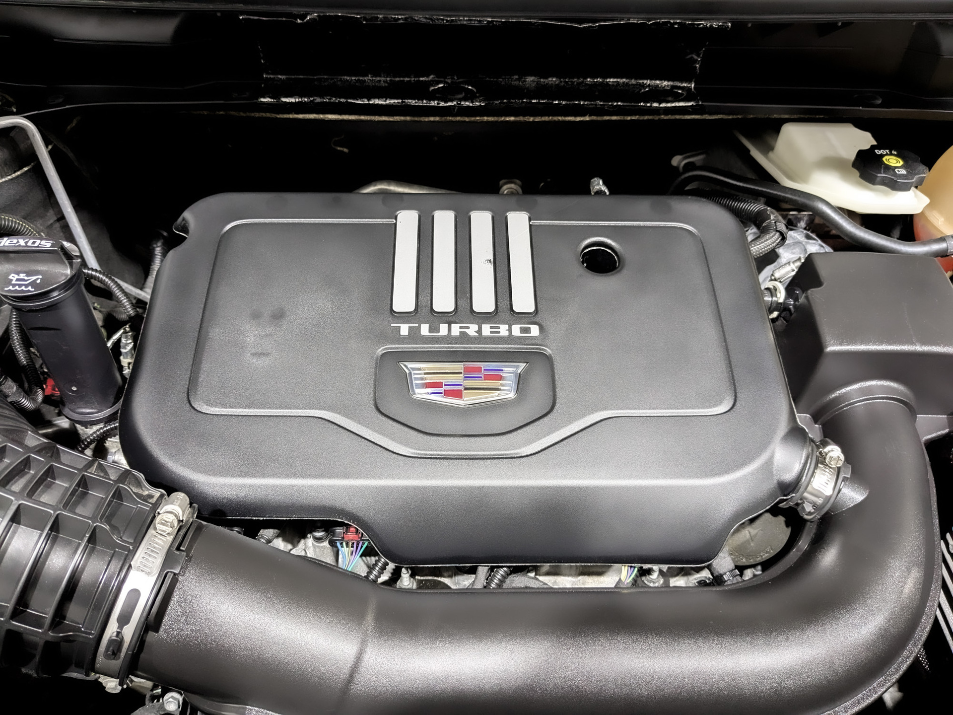 CADILLAC XT5 2.00 (200 л.с), автомат, 2022, пробег 71 137 км
