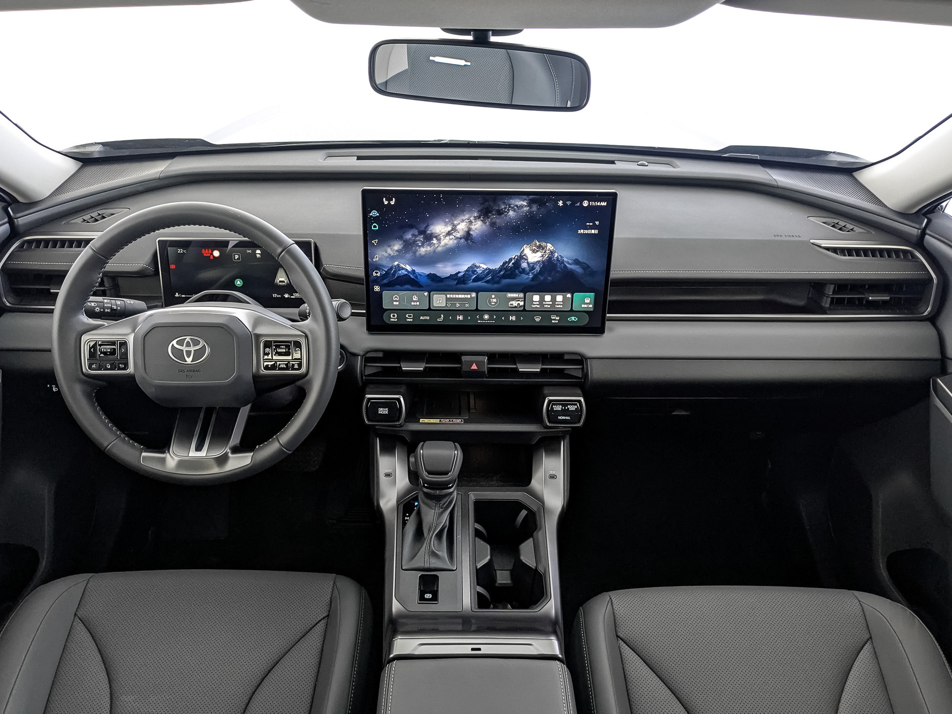 Фото Toyota RAV4 Luxury 2.0L/171 CVT AWD 