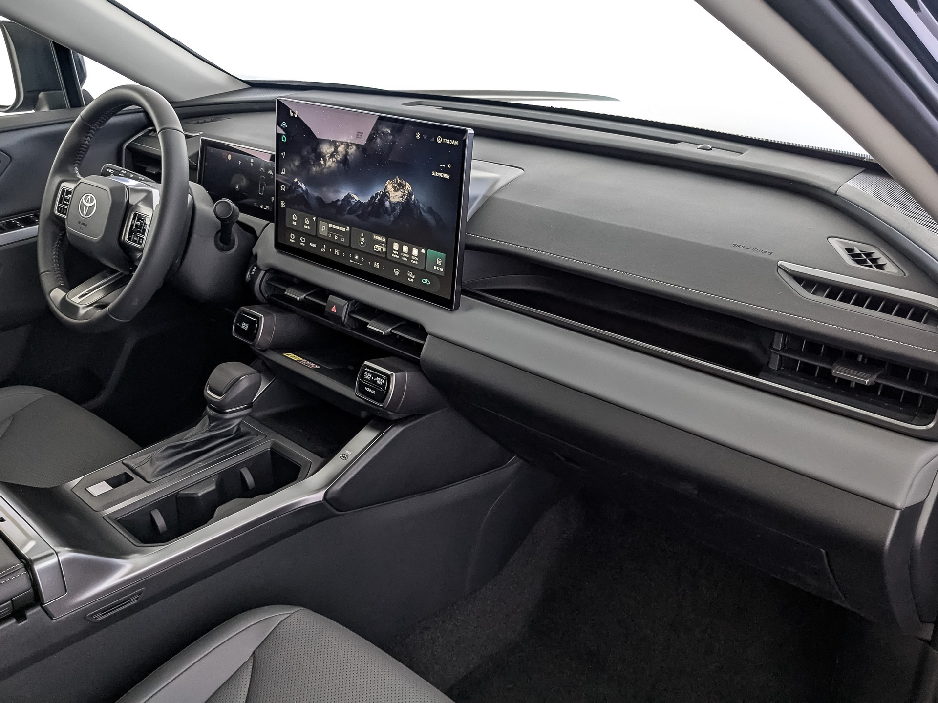 Фото Toyota RAV4 Luxury 2.0L/171 CVT AWD 