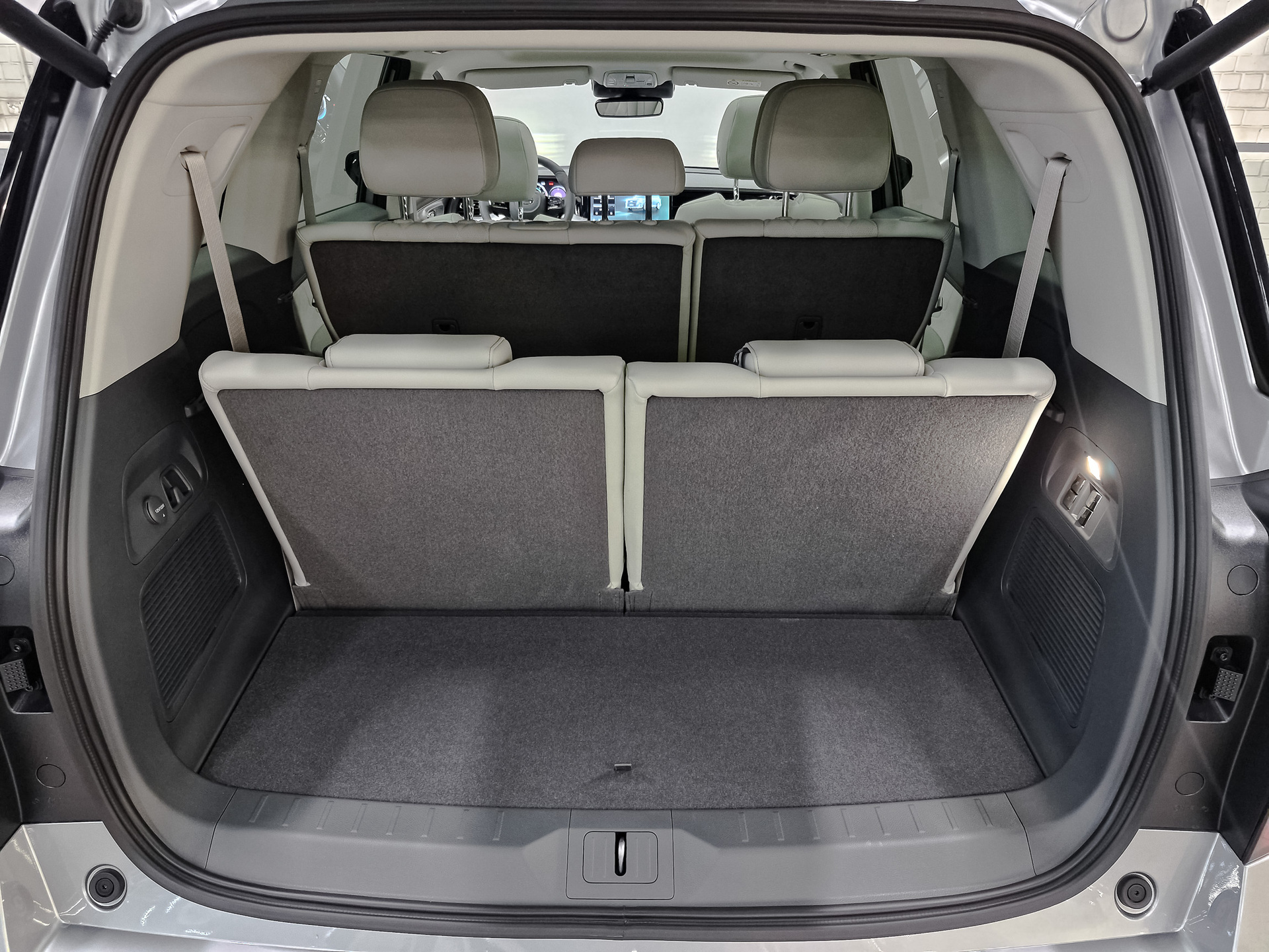 Фото GAC GS8 FL GX Premium 2.0T/231 8AT 4WD 7S