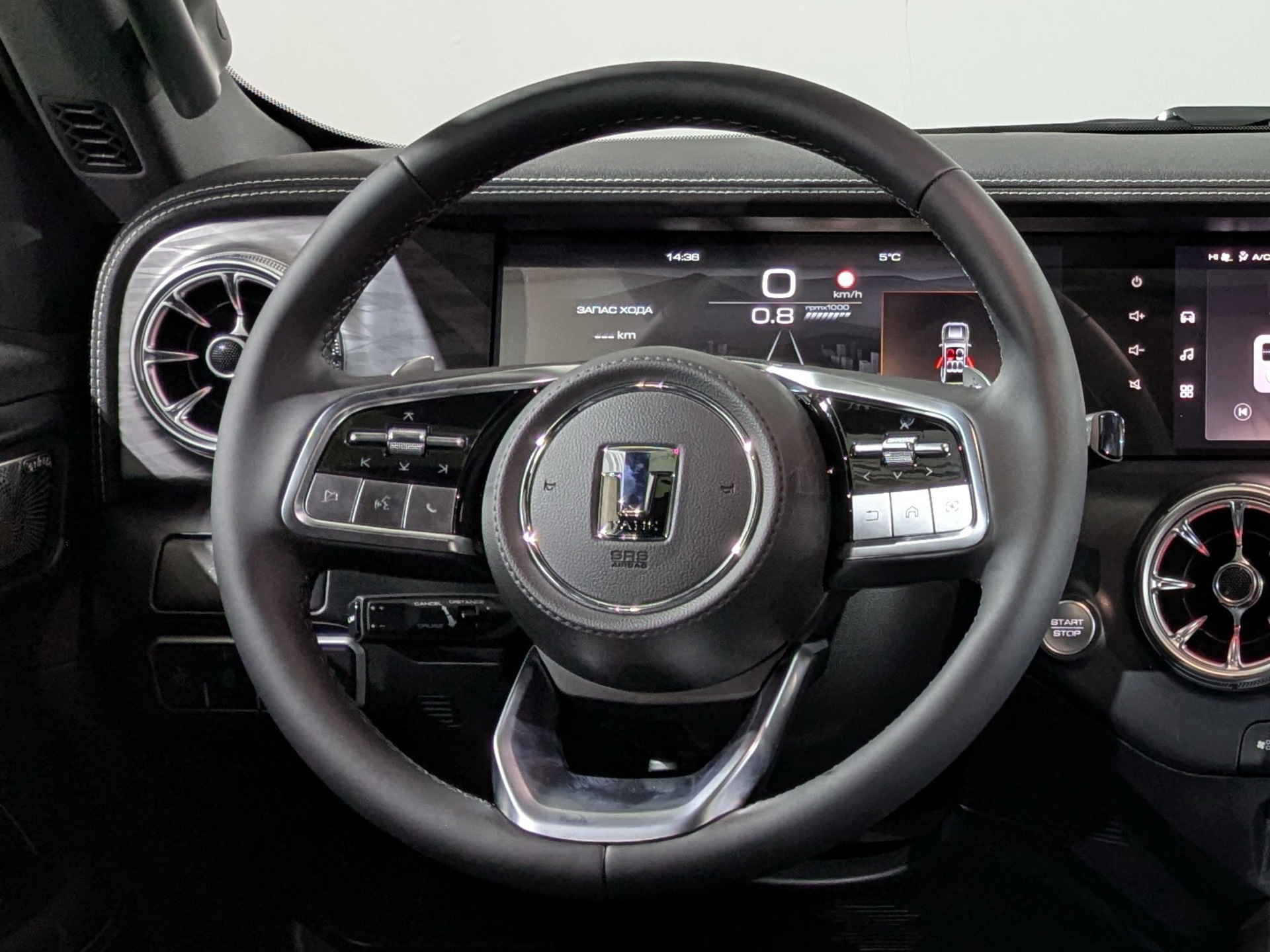 Фото Tank 300 Сити Премиум (City Premium) 2.0T/218 8AT 4WD