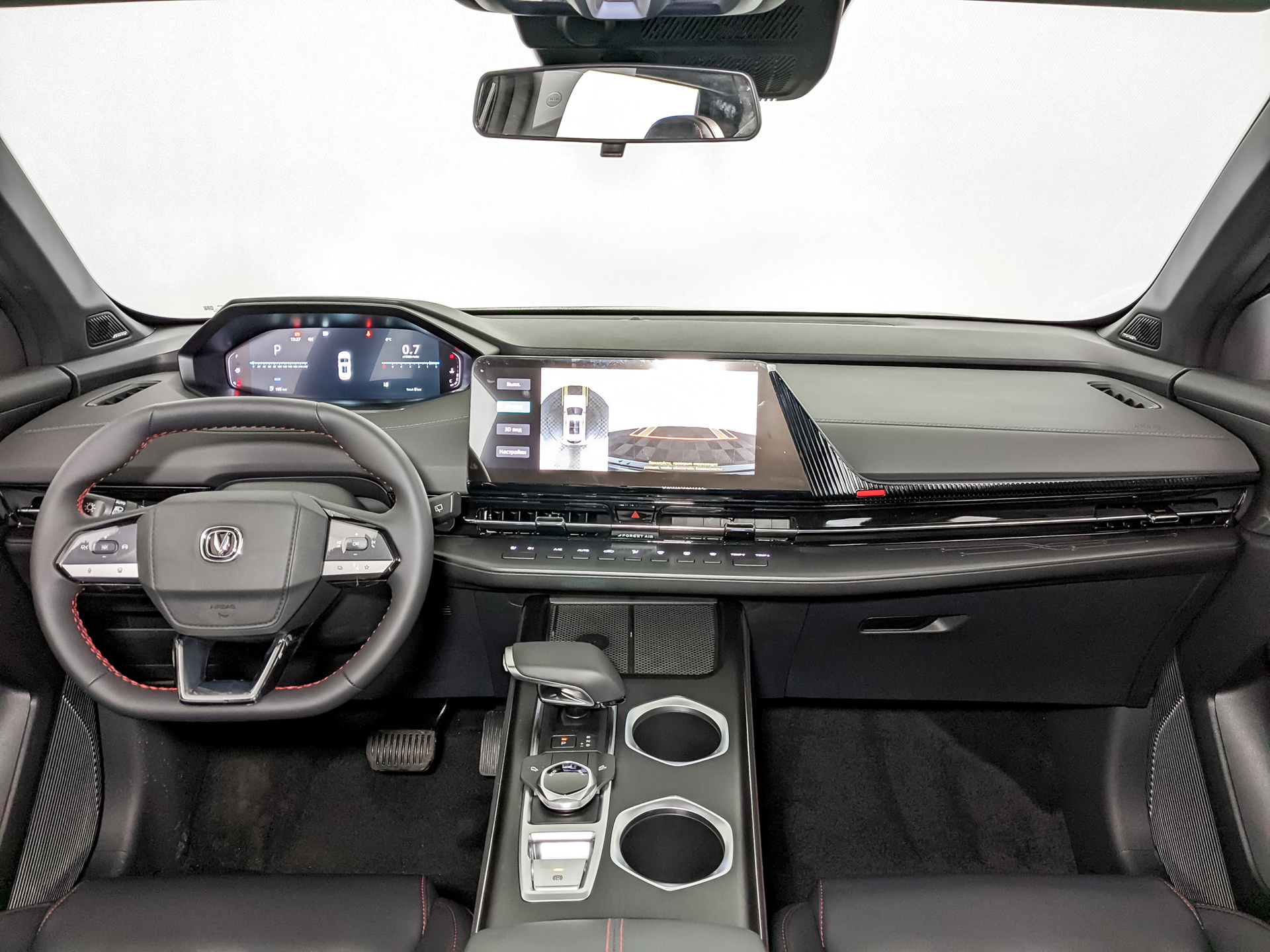 Фото Changan UNI-S Техно 1.5T/181 7RT Передний привод