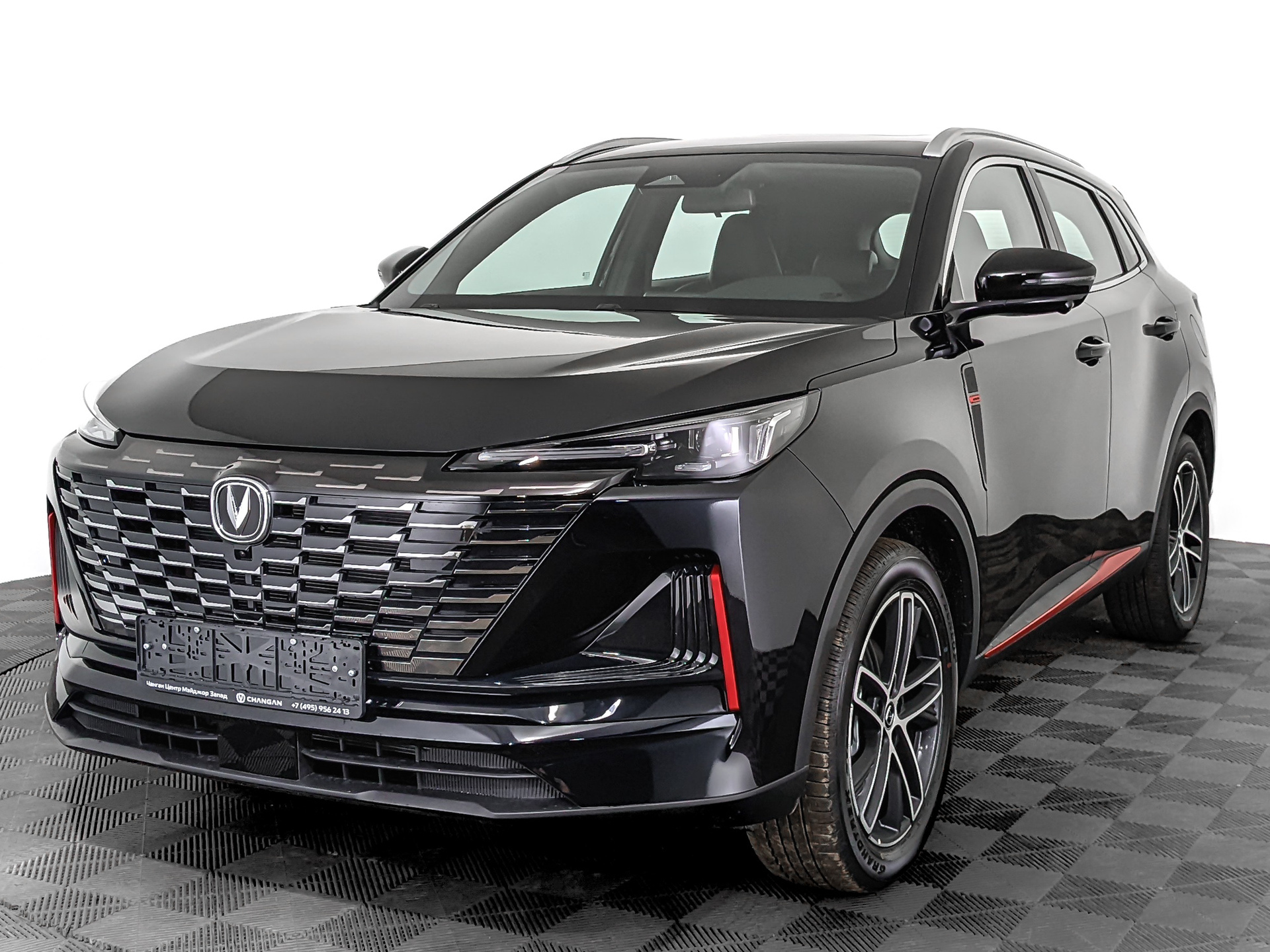 Фото Changan UNI-S Техно 1.5T/181 7RT Передний привод