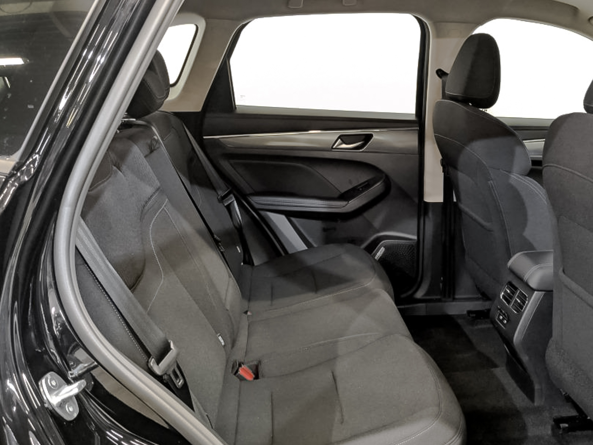 Фото Haval Jolion Оптимум 1.5T/150 7RT 4WD