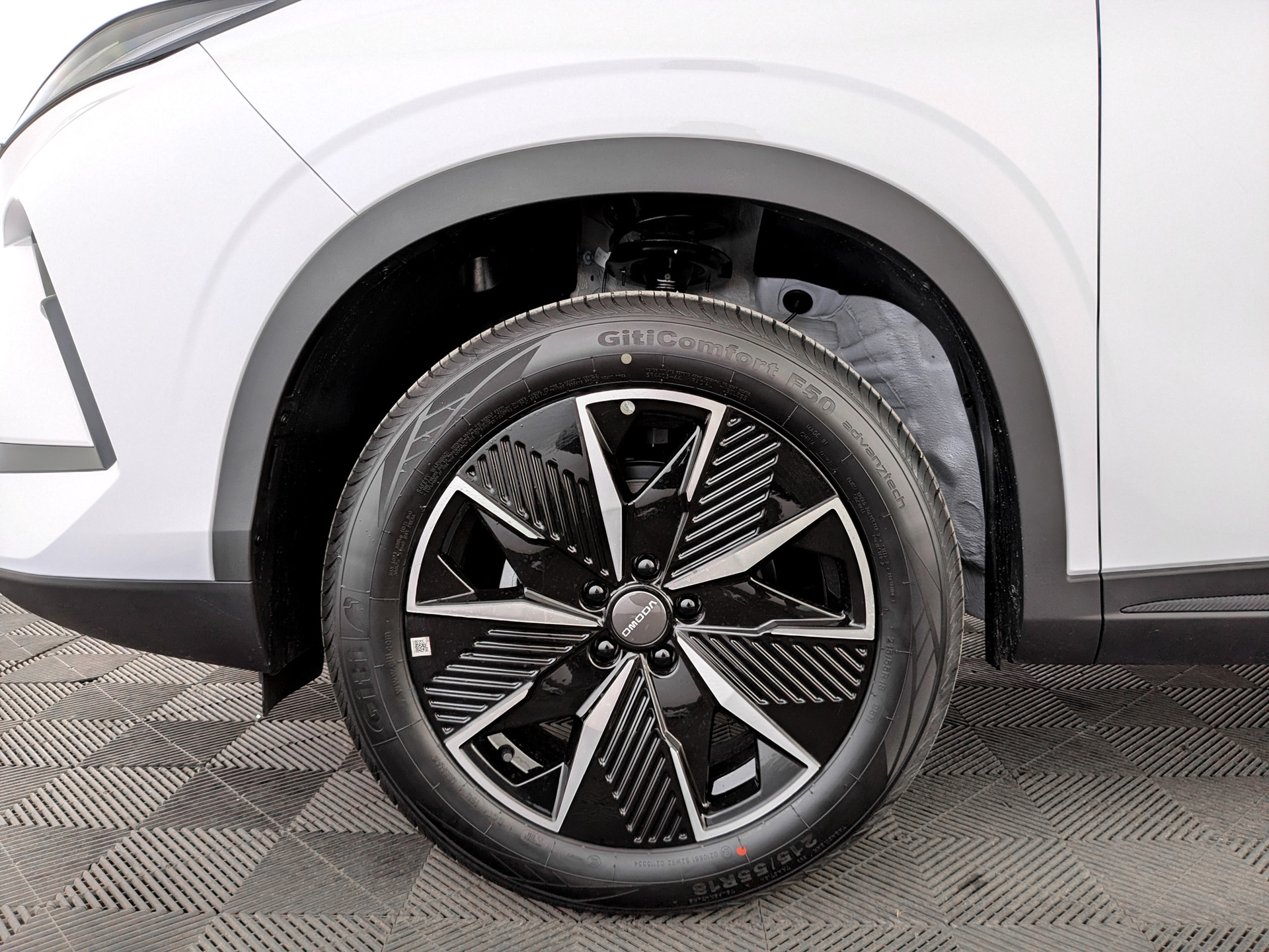 Фото Omoda C5 Драйв NG 1.5T/147 6RT 2WD