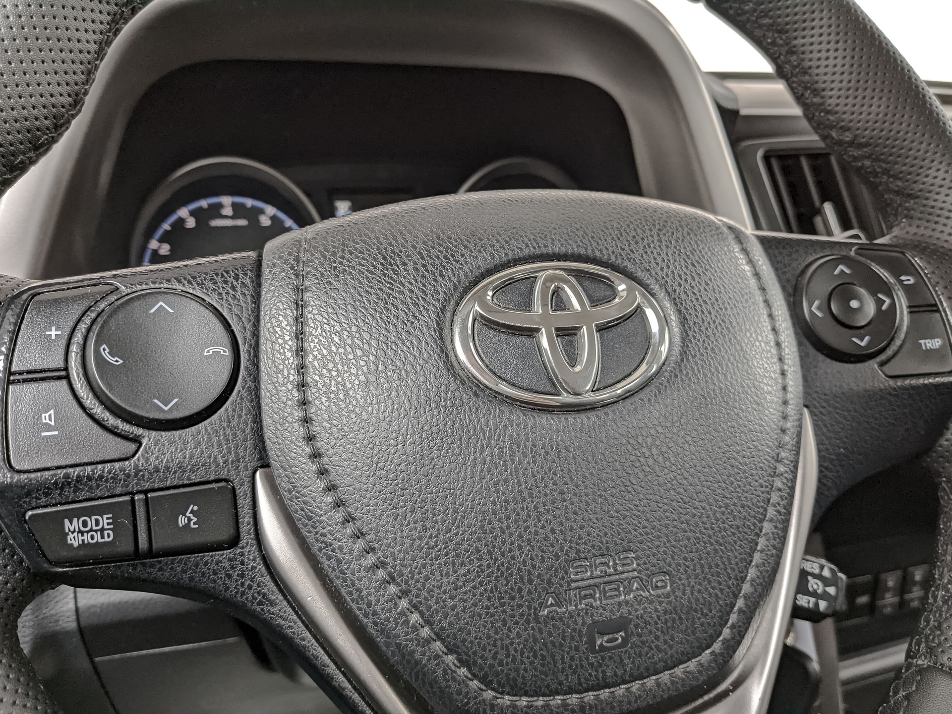 TOYOTA Rav-4 2.50 (180 л.с), автомат, 2016, пробег 205 249 км