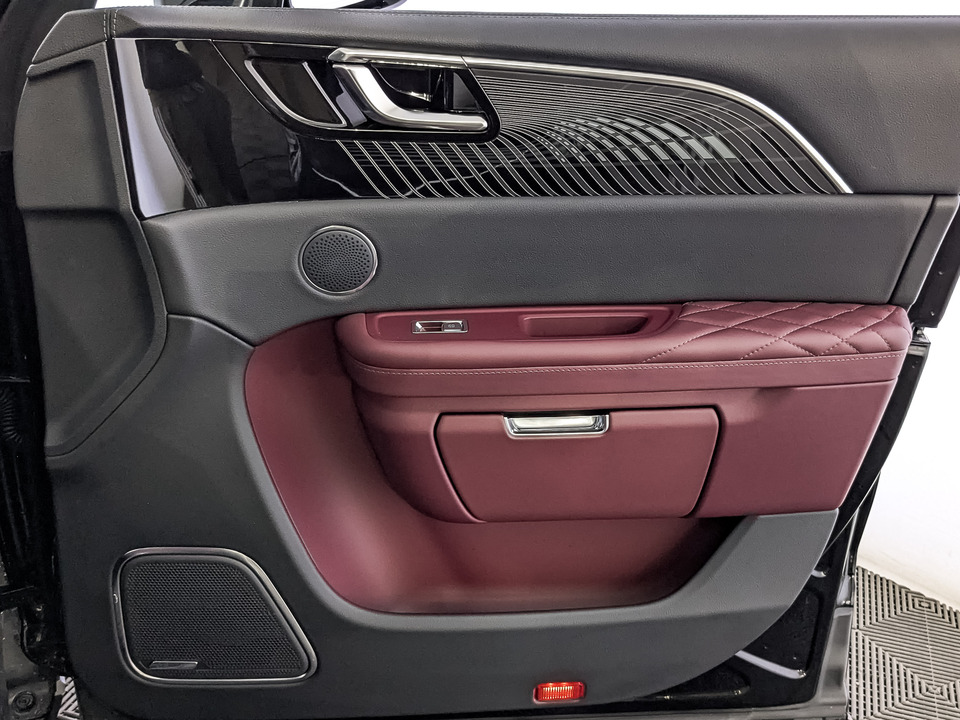 Фото Hongqi E-HS9 с пробегом 33239 км