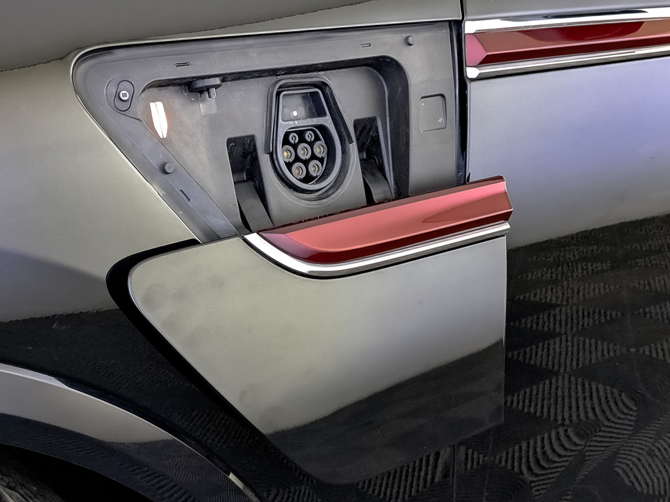 Фото Hongqi E-HS9 с пробегом 33239 км