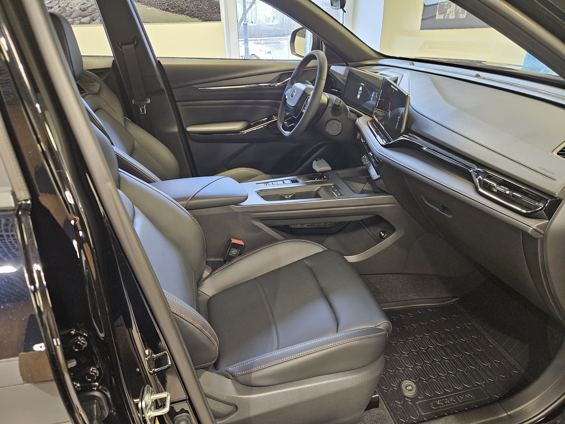 Фото Changan CS35 MAX Техно 1.5T/147 7RT Передний привод
