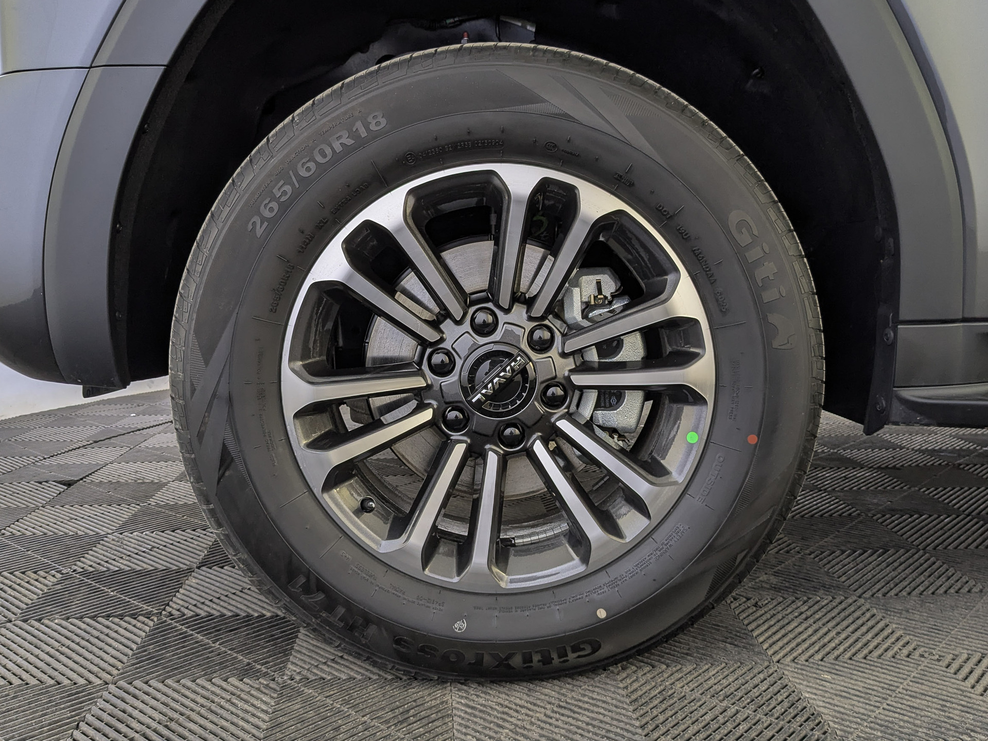 Фото Haval H9 Премиум 2.0T/218 8AT 4WD