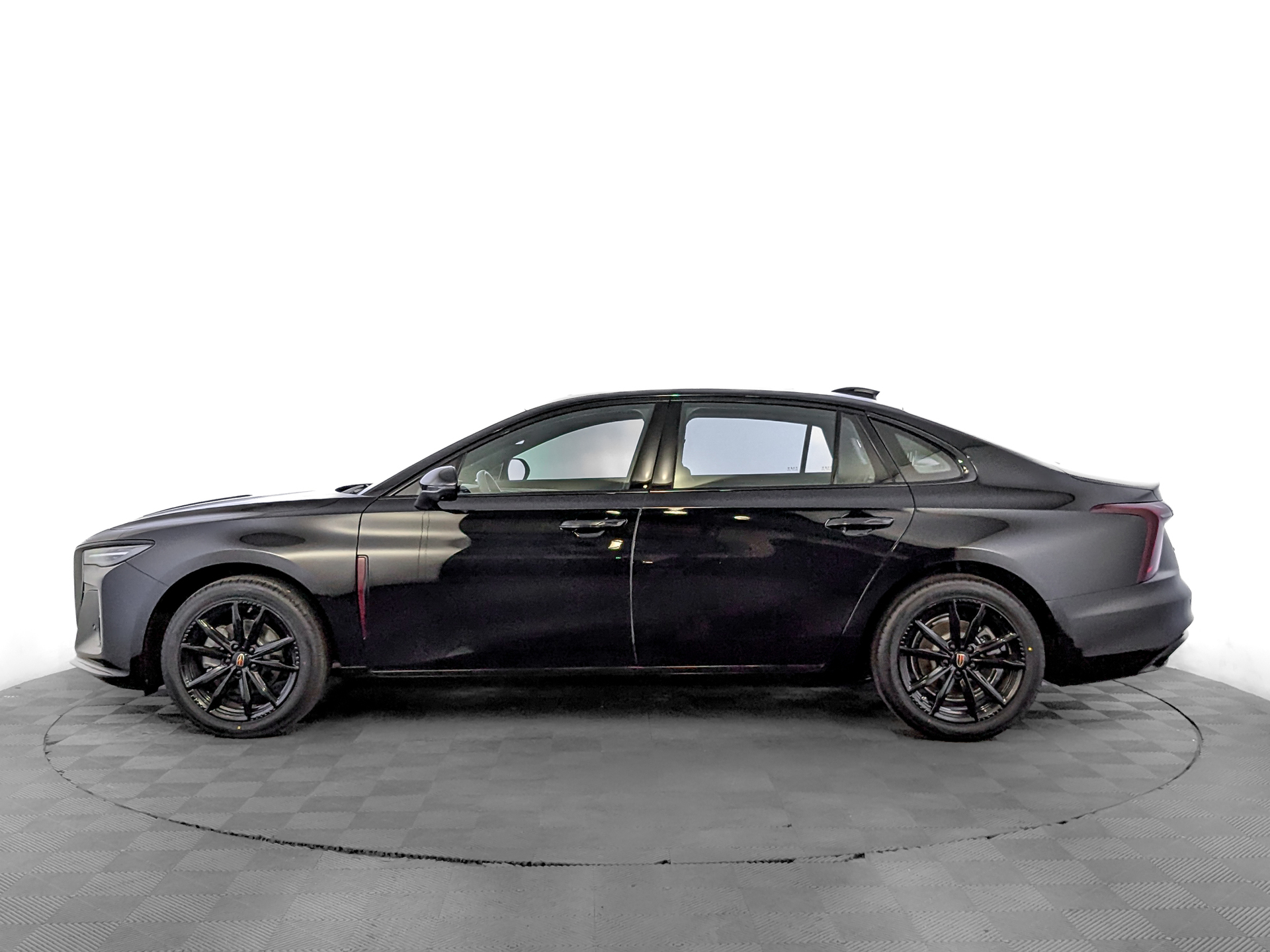 Фото Hongqi H5 Black Edition 2.0T/218 8AT 4D