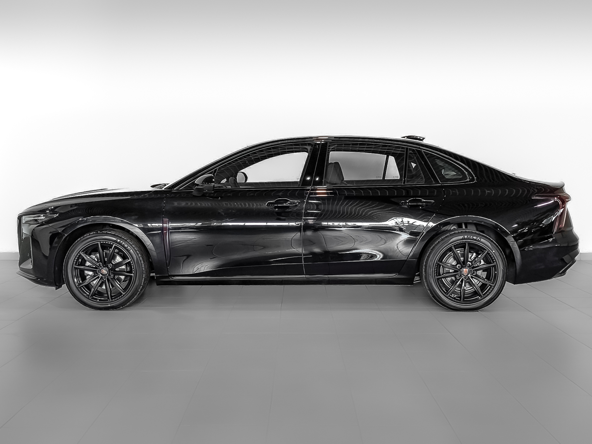 Фото Hongqi H5 Black Edition 2.0T/218 8AT 4D