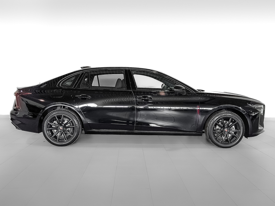 Hongqi H5 Black Edition 2.0T/218 8AT 4D