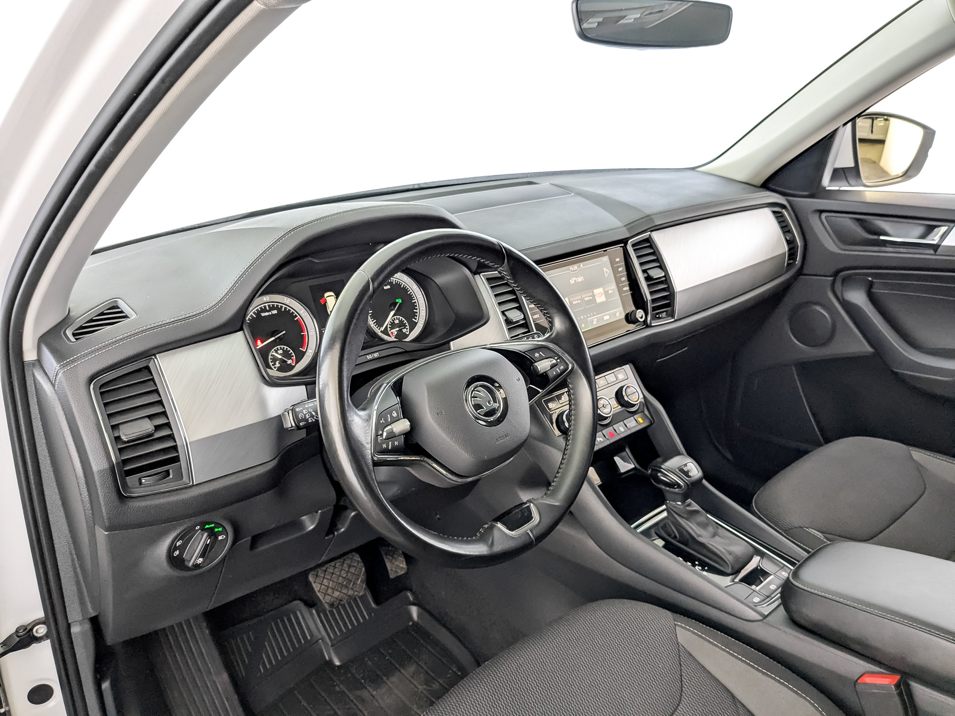 SKODA Kodiaq 2.00 (180 л.с), автомат, 2022, пробег 58 194 км