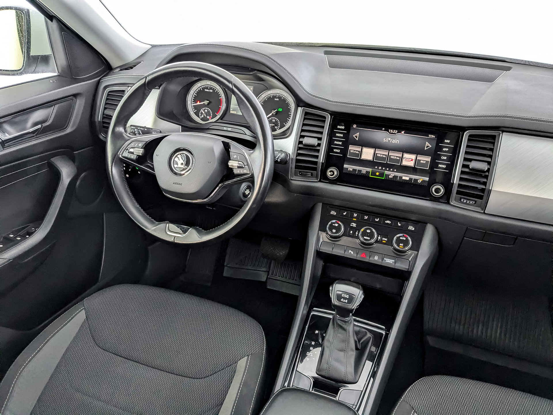 SKODA Kodiaq 2.00 (180 л.с), автомат, 2022, пробег 58 194 км