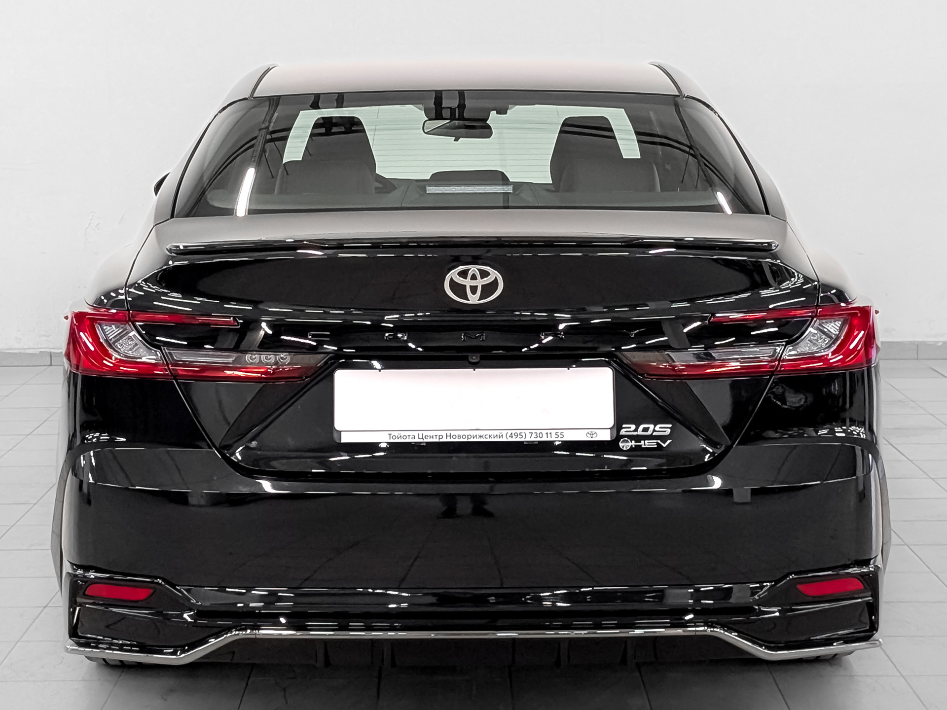 Фото Toyota Camry HXS Sports Plus 2.0H/197 CVT 4D