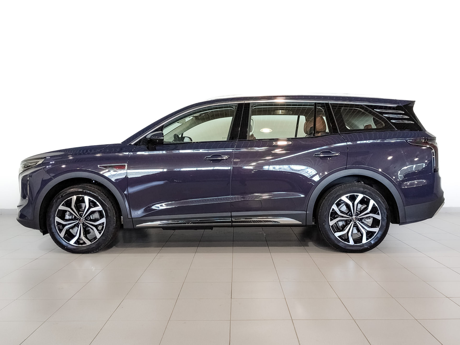 Фото Hongqi HS7 Deluxe 2.0T/245 8AT 4WD