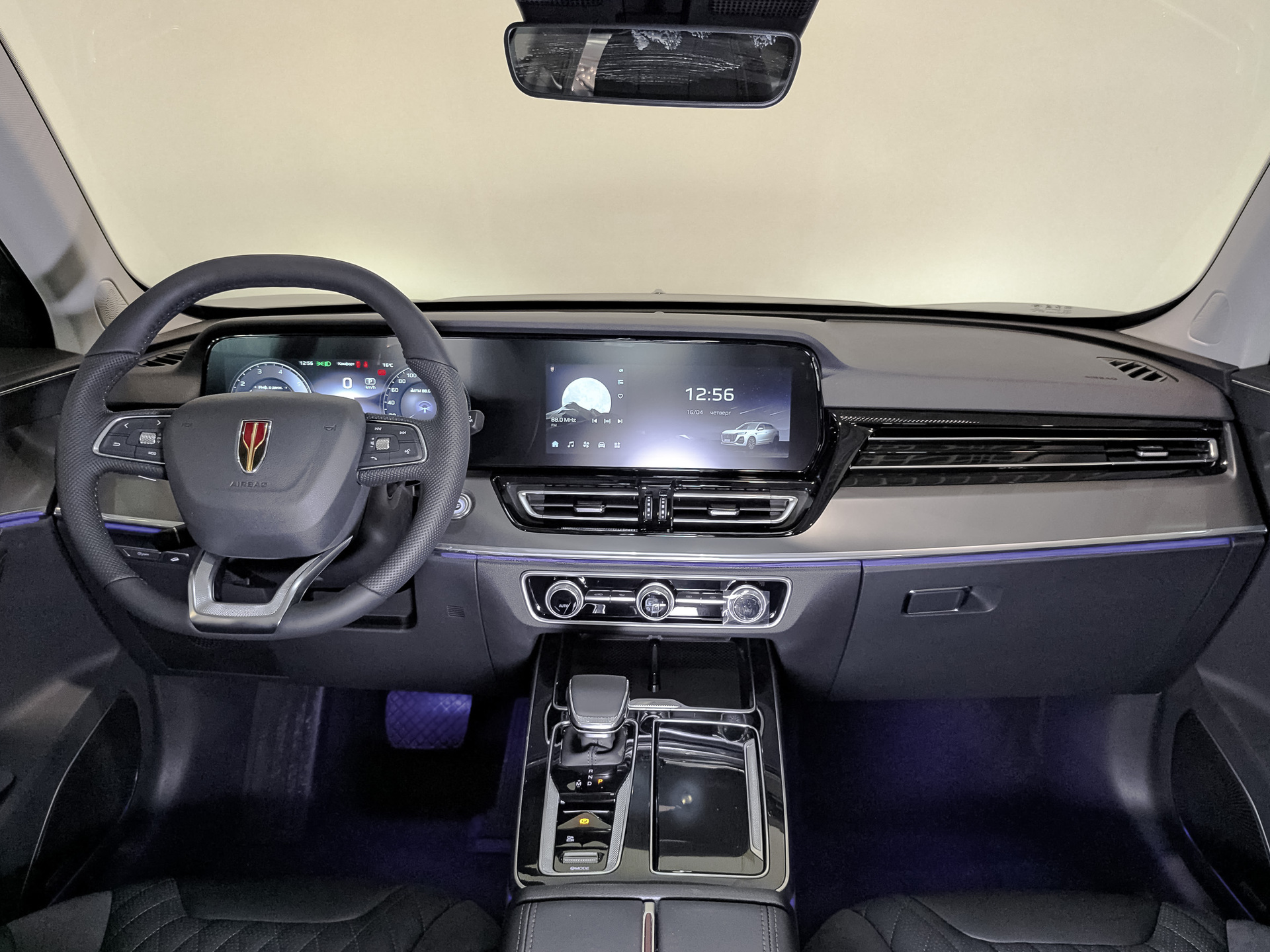 Фото Hongqi HS5 FL Comfort 2.0T/245 8AT 4WD