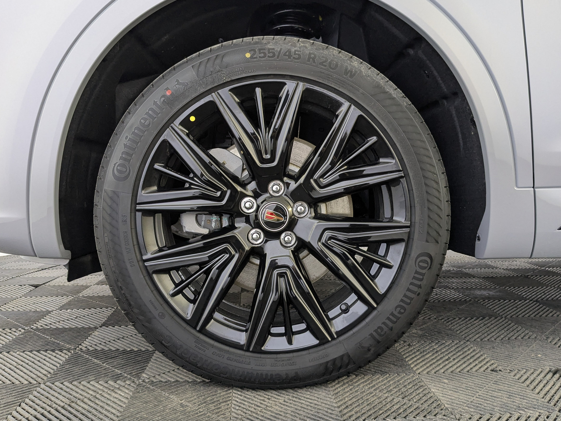 Фото Hongqi HS5 FL Comfort 2.0T/245 8AT 4WD