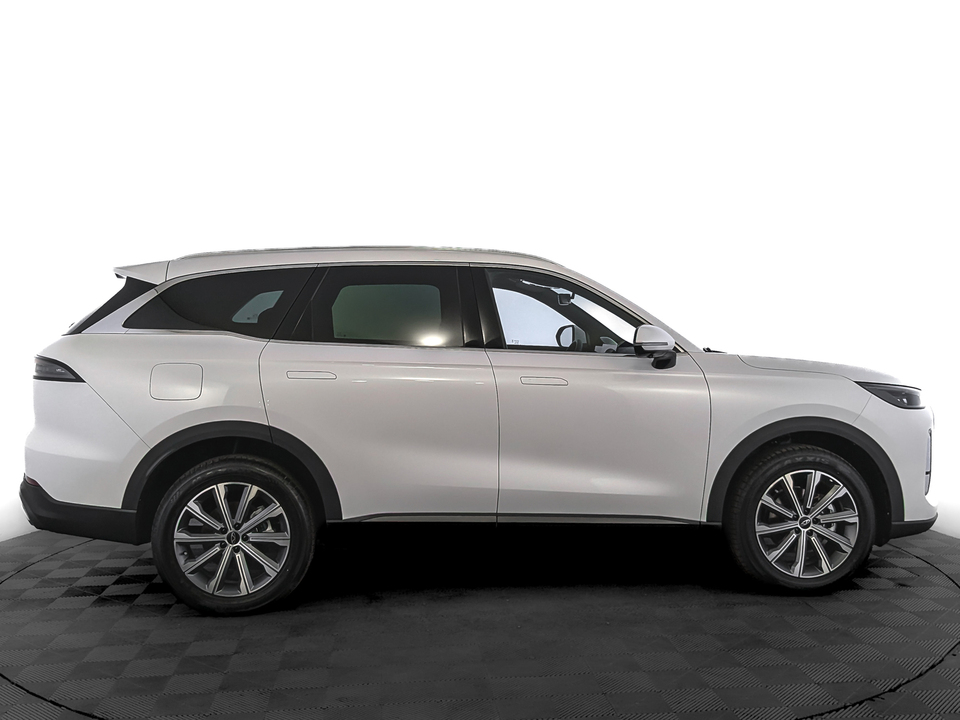 Chery Tiggo 9 Ultra 2.0T/245 8AT 4WD