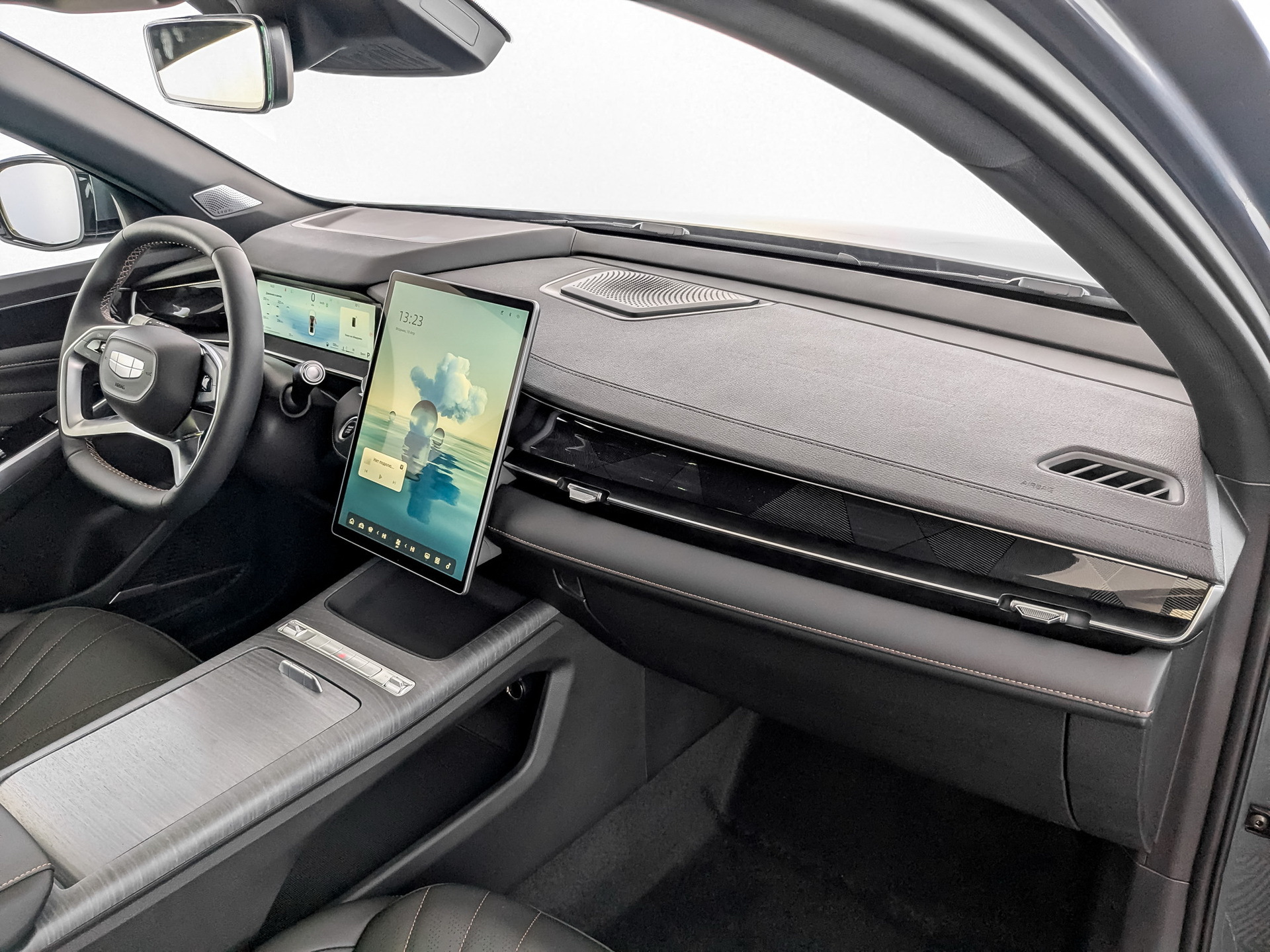 Фото Geely Preface Flagship LP 2.0T/150 7RT 4D