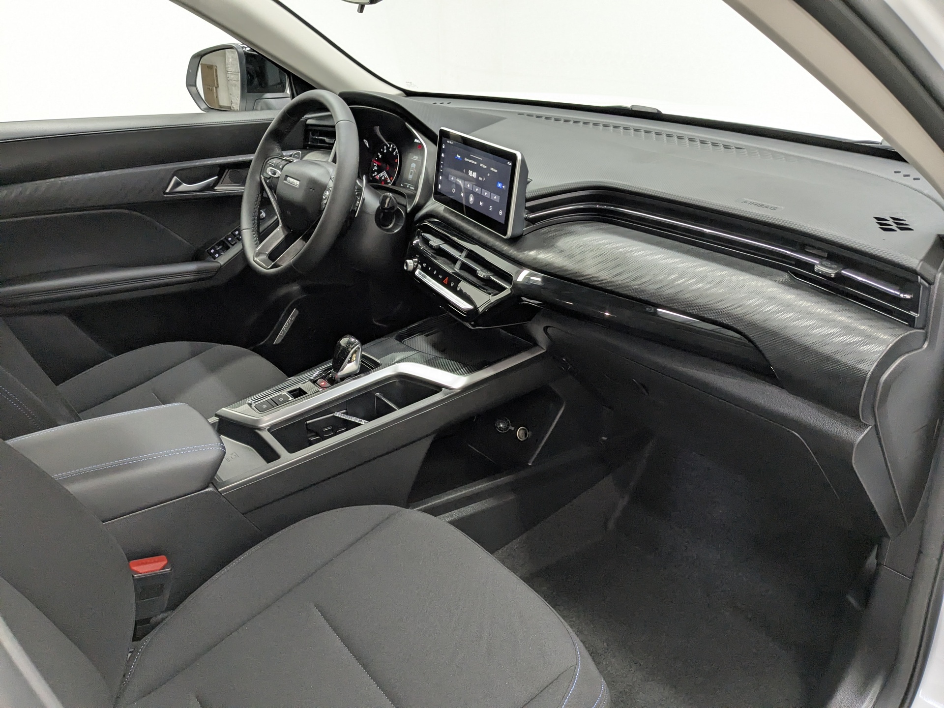 Фото Haval Jolion Оптимум 1.5T/143 7RT 2WD