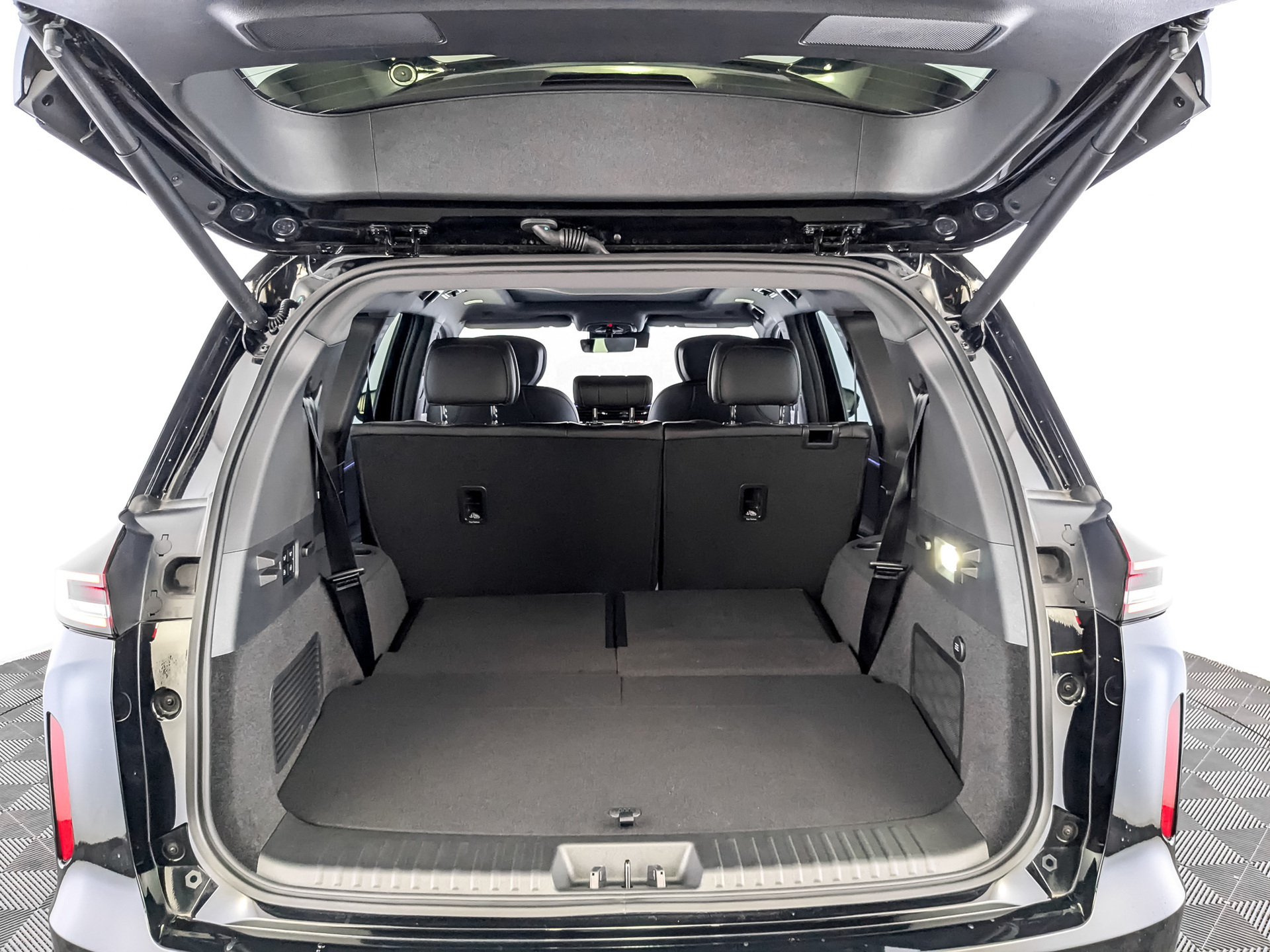 Фото Exeed VX FL President 7S 2.0T/249 8AT 4WD