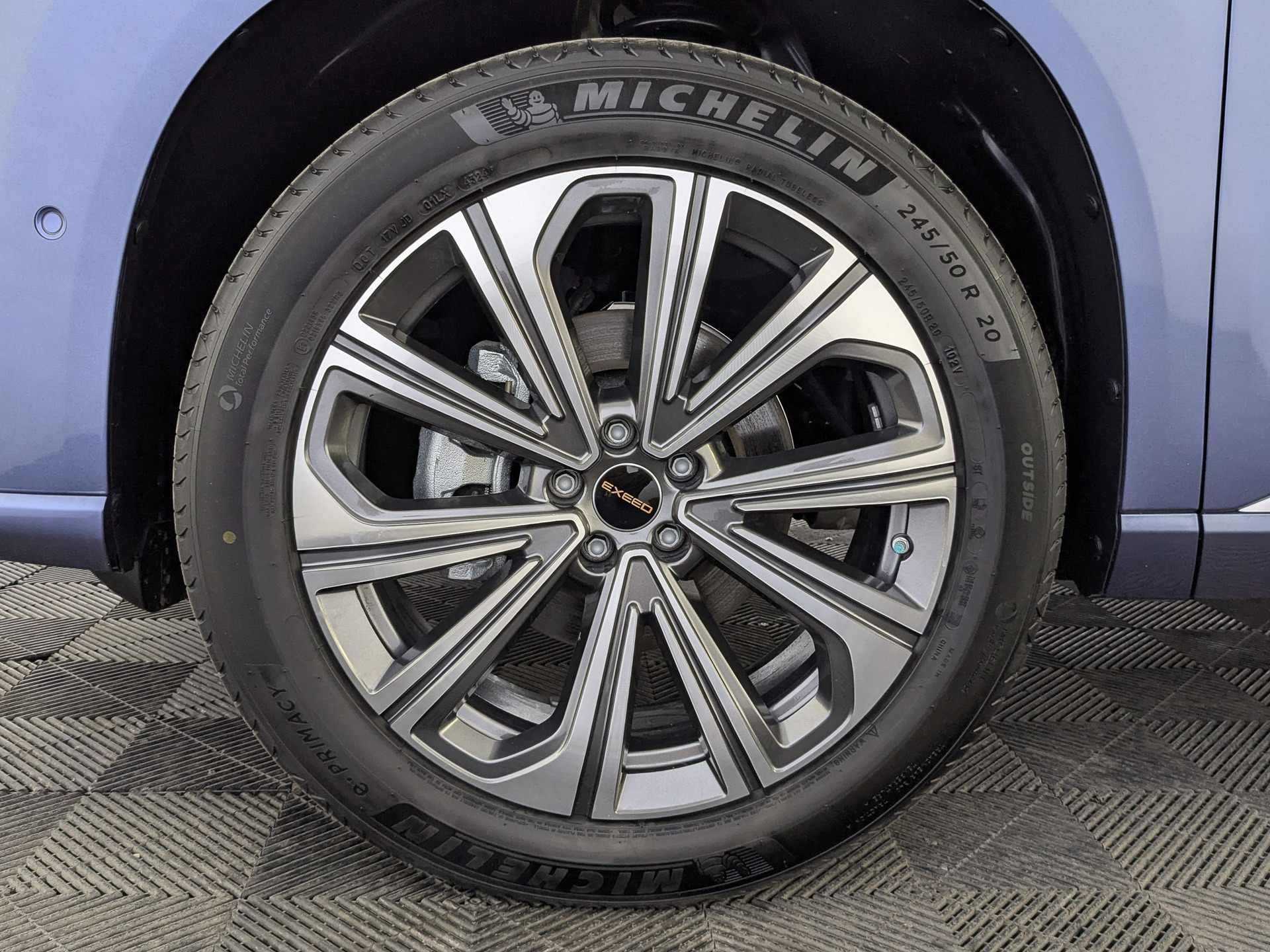 Фото Exeed VX FL President 7S 2.0T/249 8AT 4WD