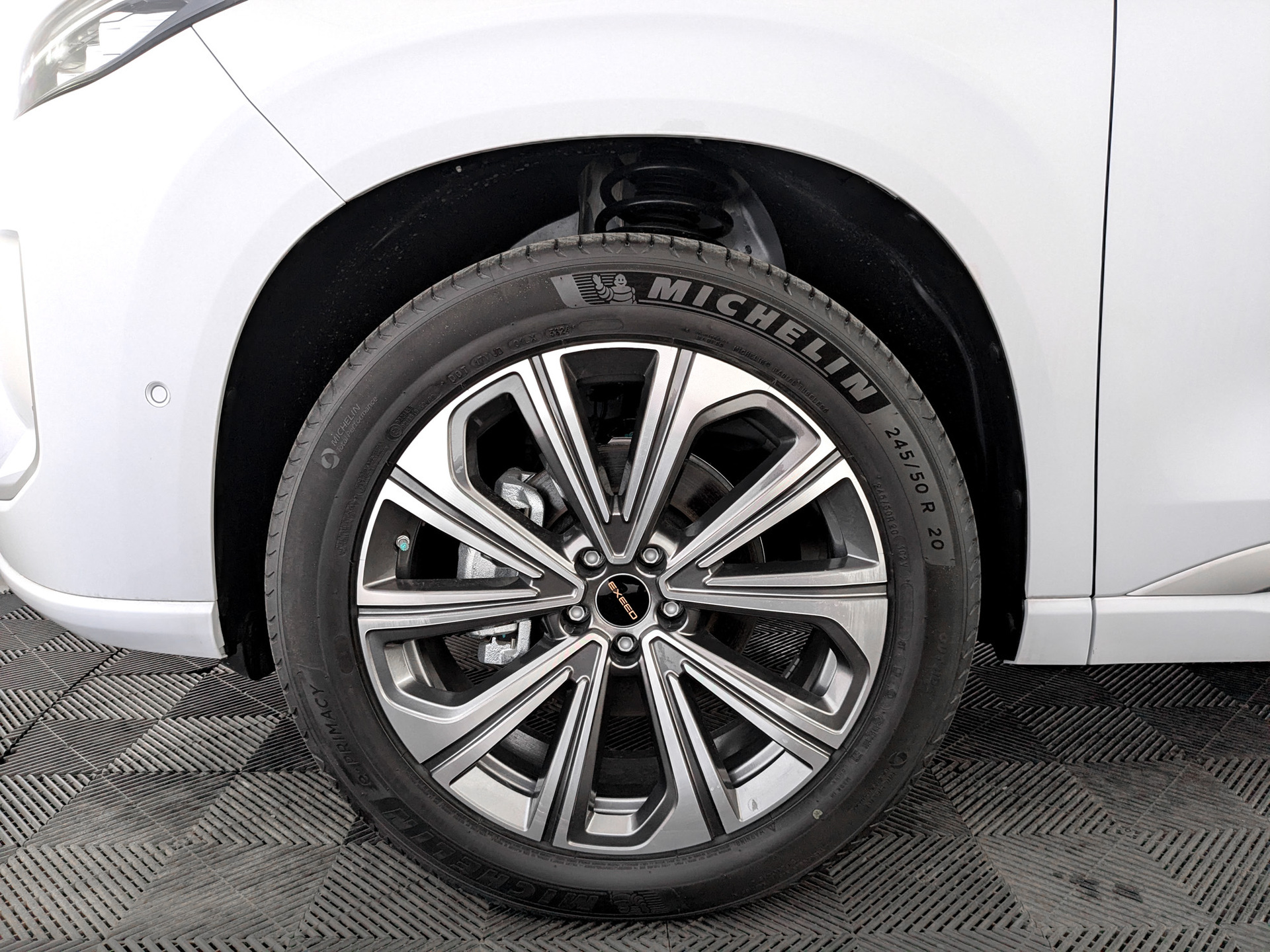 Фото Exeed VX FL President 7S 2.0T/249 8AT 4WD