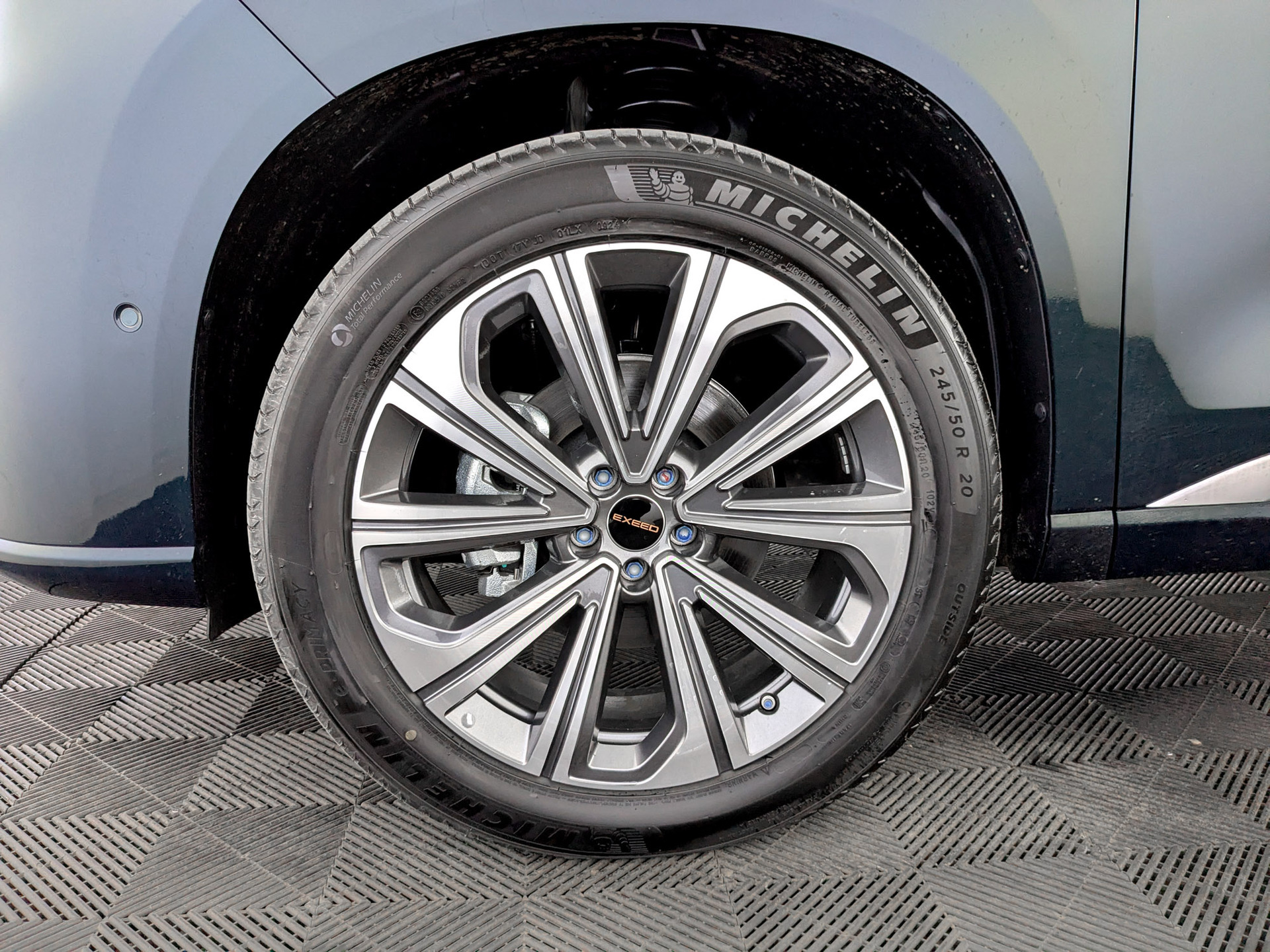 Фото Exeed VX FL President 7S 2.0T/249 8AT 4WD