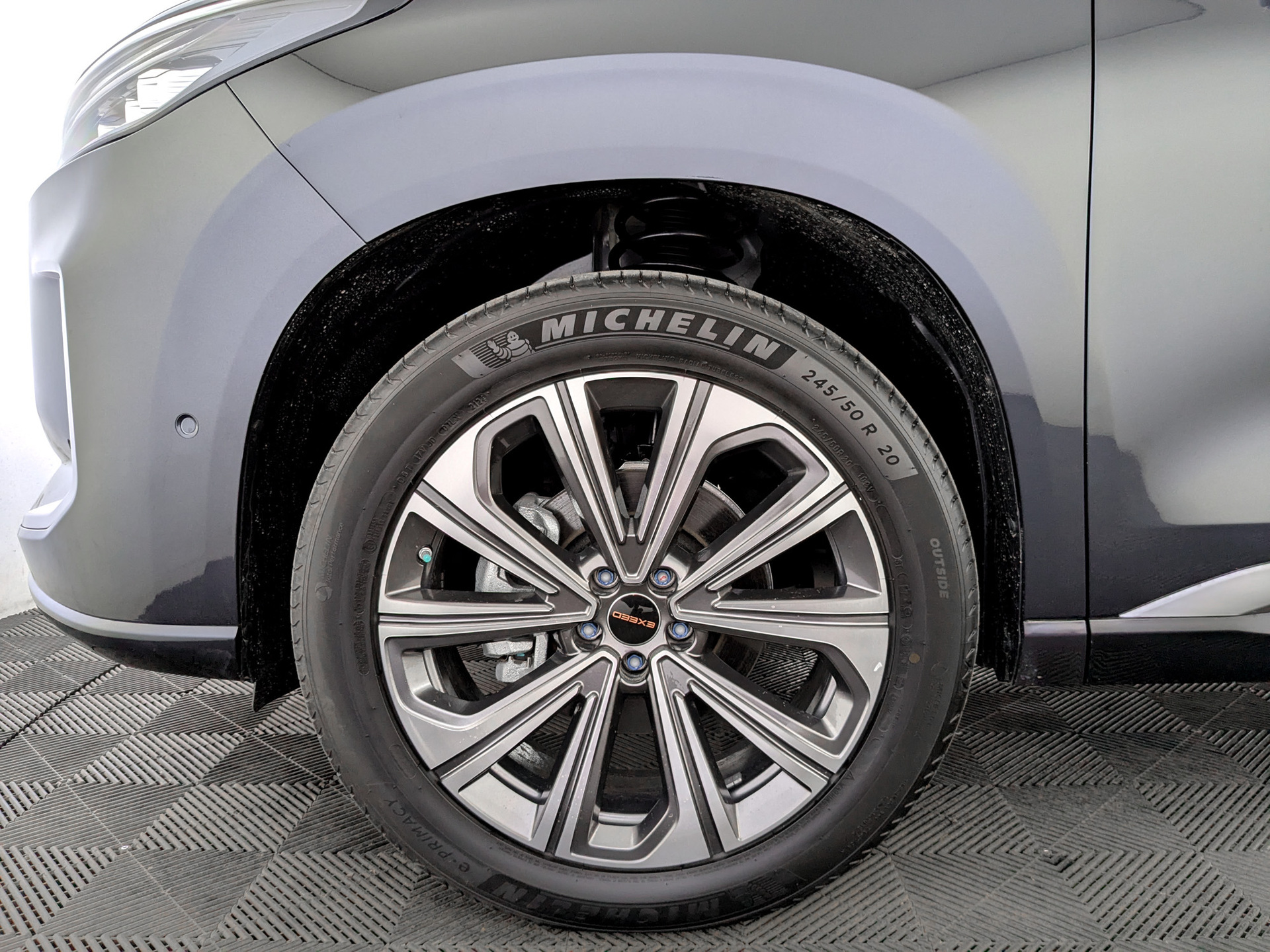 Фото Exeed VX FL President 7S 2.0T/249 8AT 4WD