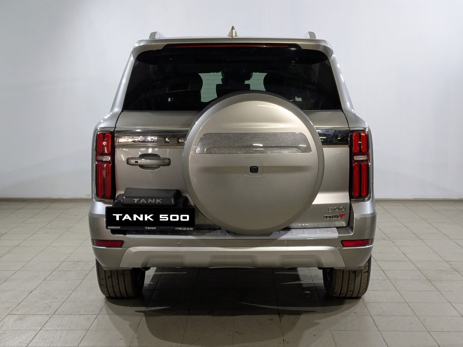Фото Tank 500 Техно Премиум (Hi-Charge) 2.0H/299 9AT 37кВт 4WD