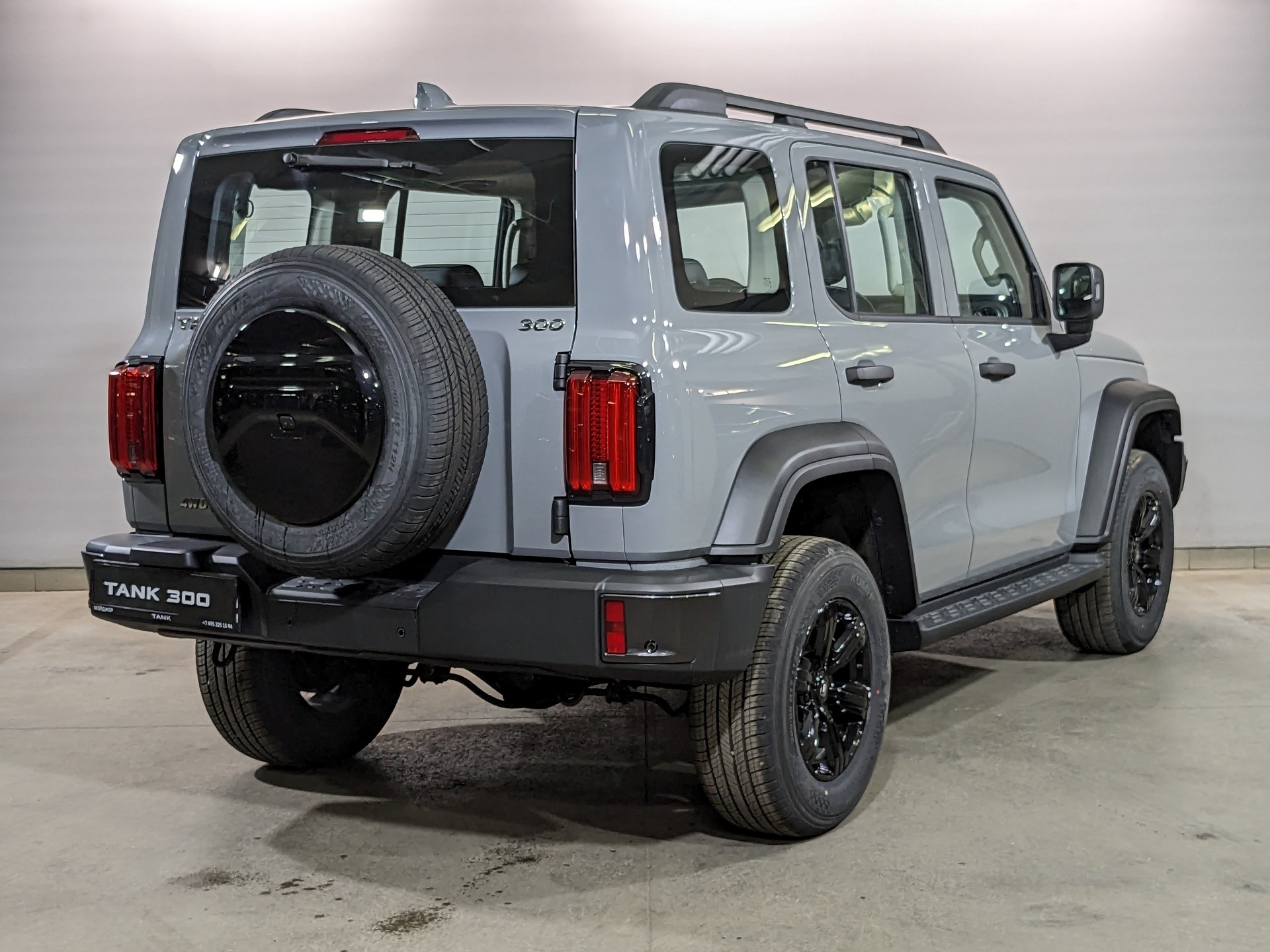 Фото Tank 300 Драйв (Adventure) 2.0T/218 8AT 4WD