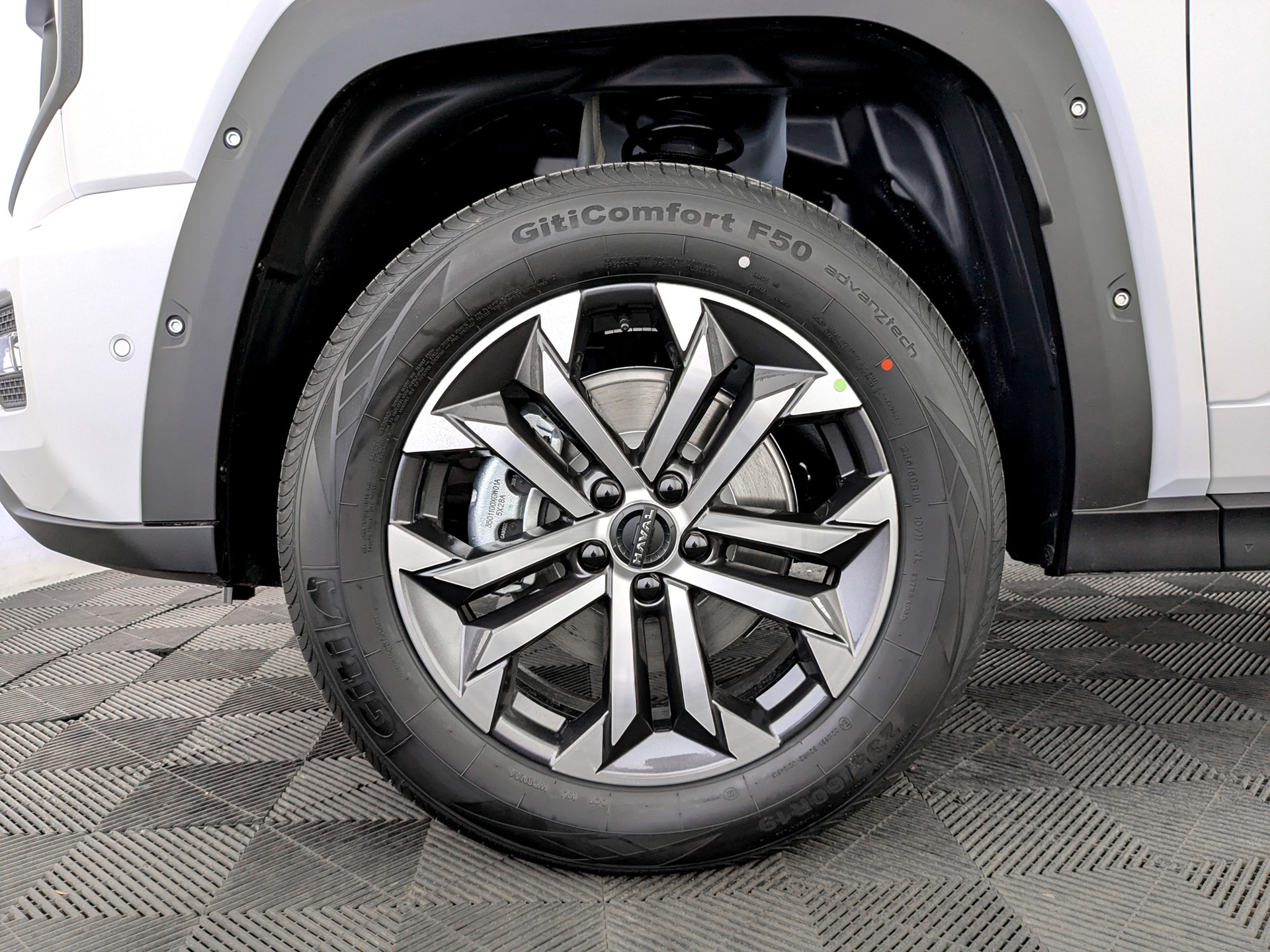 Фото Haval H7 Техно+ 2.0Т/231 7RT 4WD