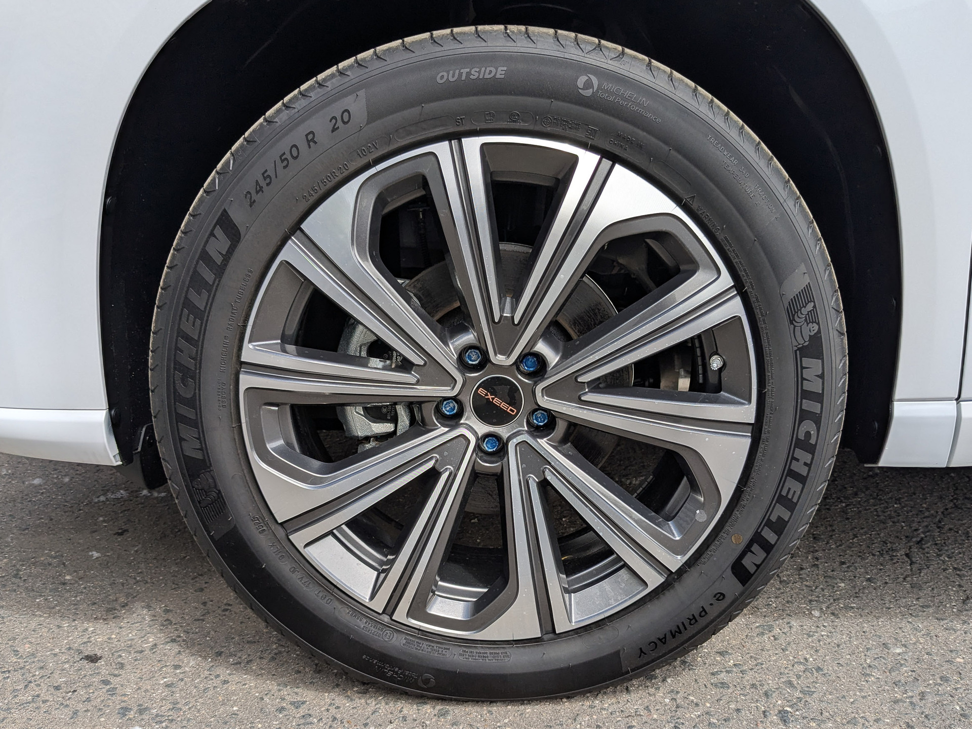 Фото Exeed VX FL Prestige 2.0T/249 8AT 4WD