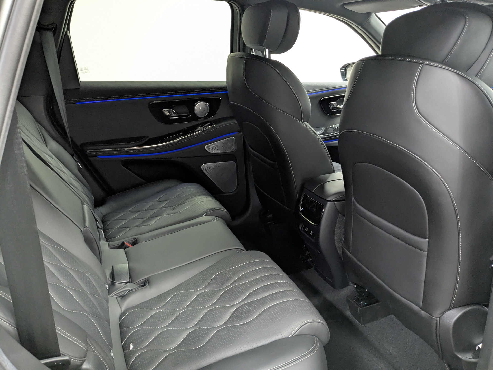 Фото Exeed VX FL Prestige 2.0T/249 8AT 4WD