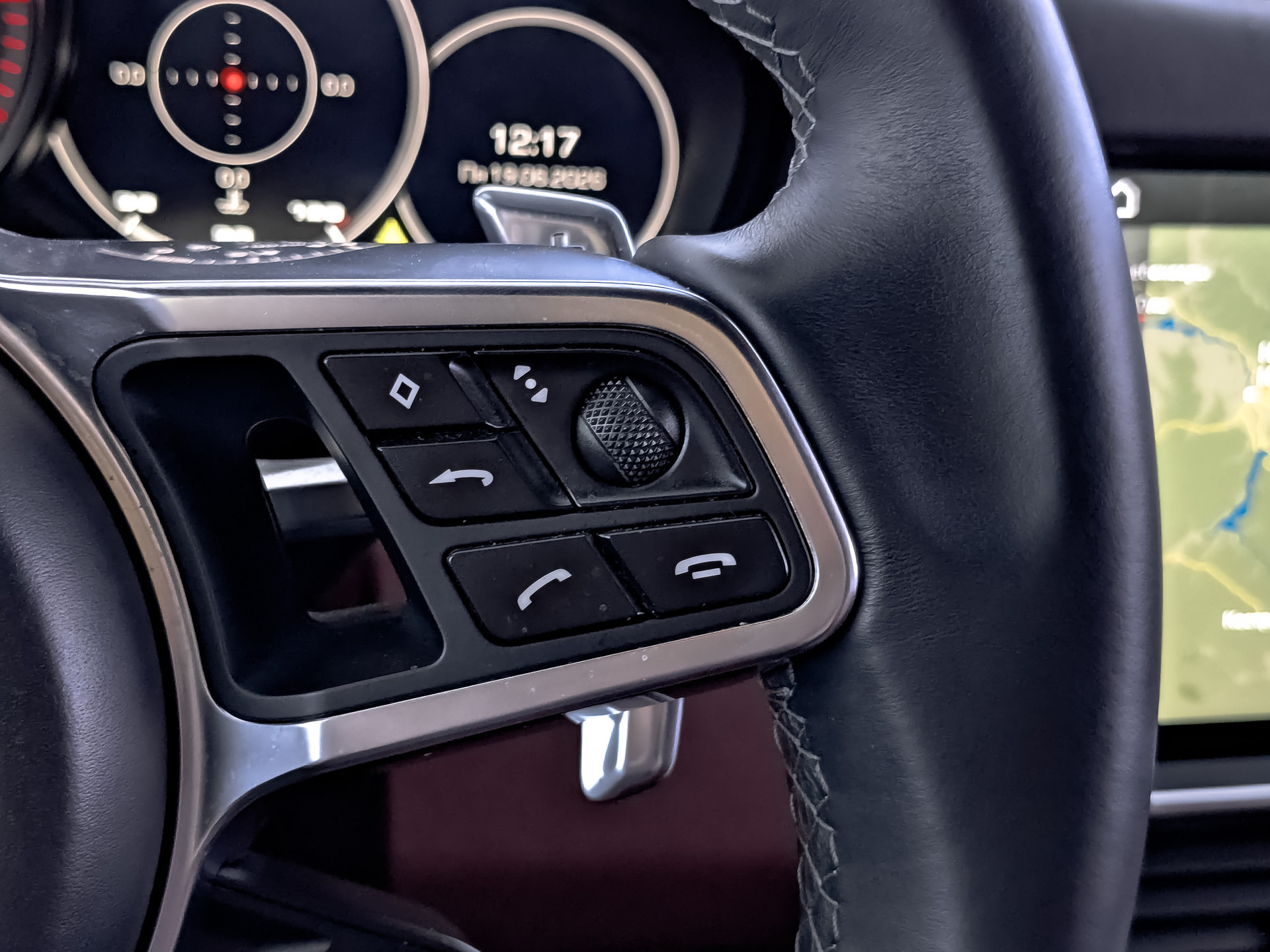 PORSCHE Cayenne 3.00 (340 л.с), автомат, 2018, пробег 250 263 км