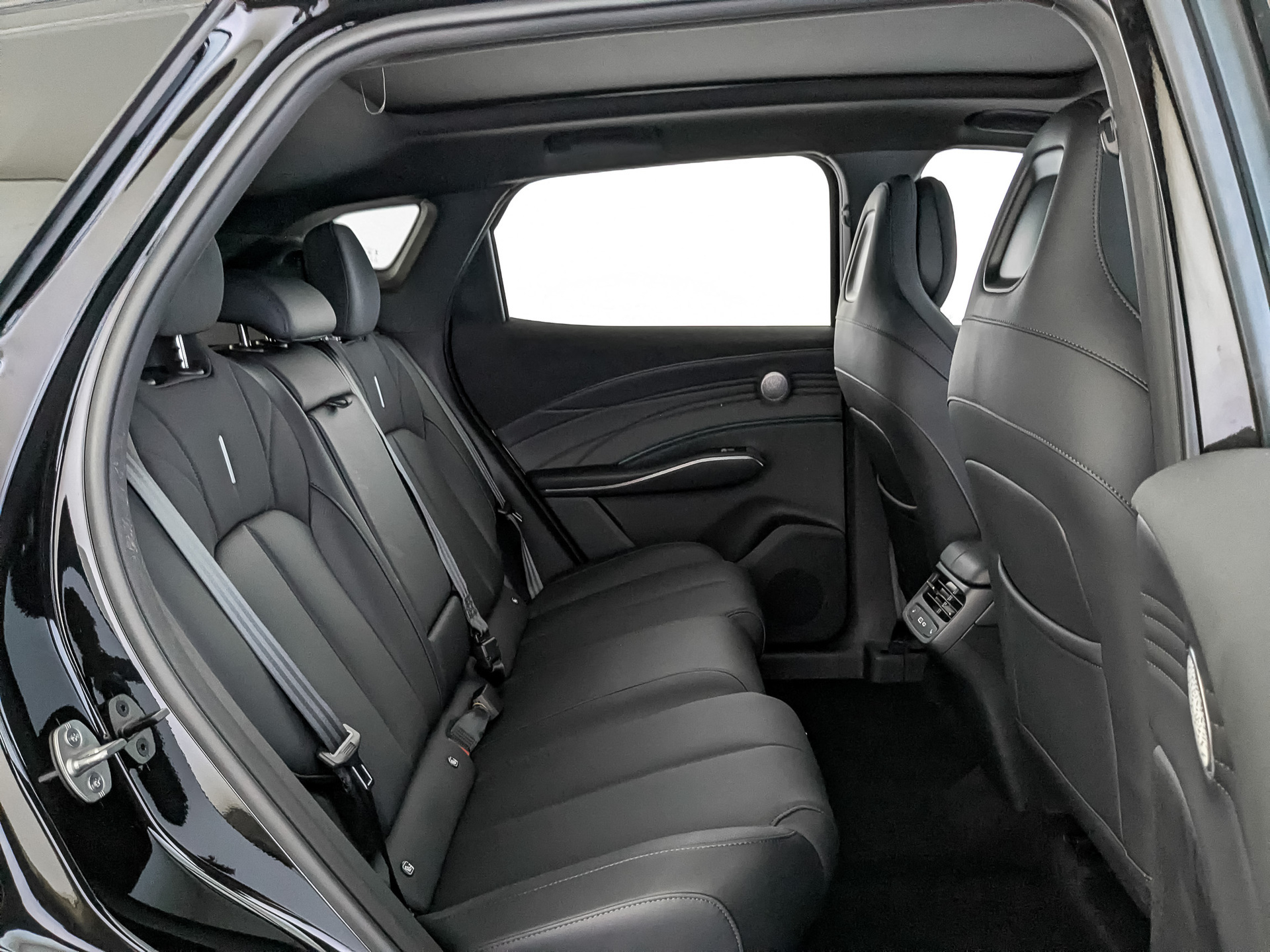Фото Omoda C7 Стиль 1.6T/150 7RT 4WD