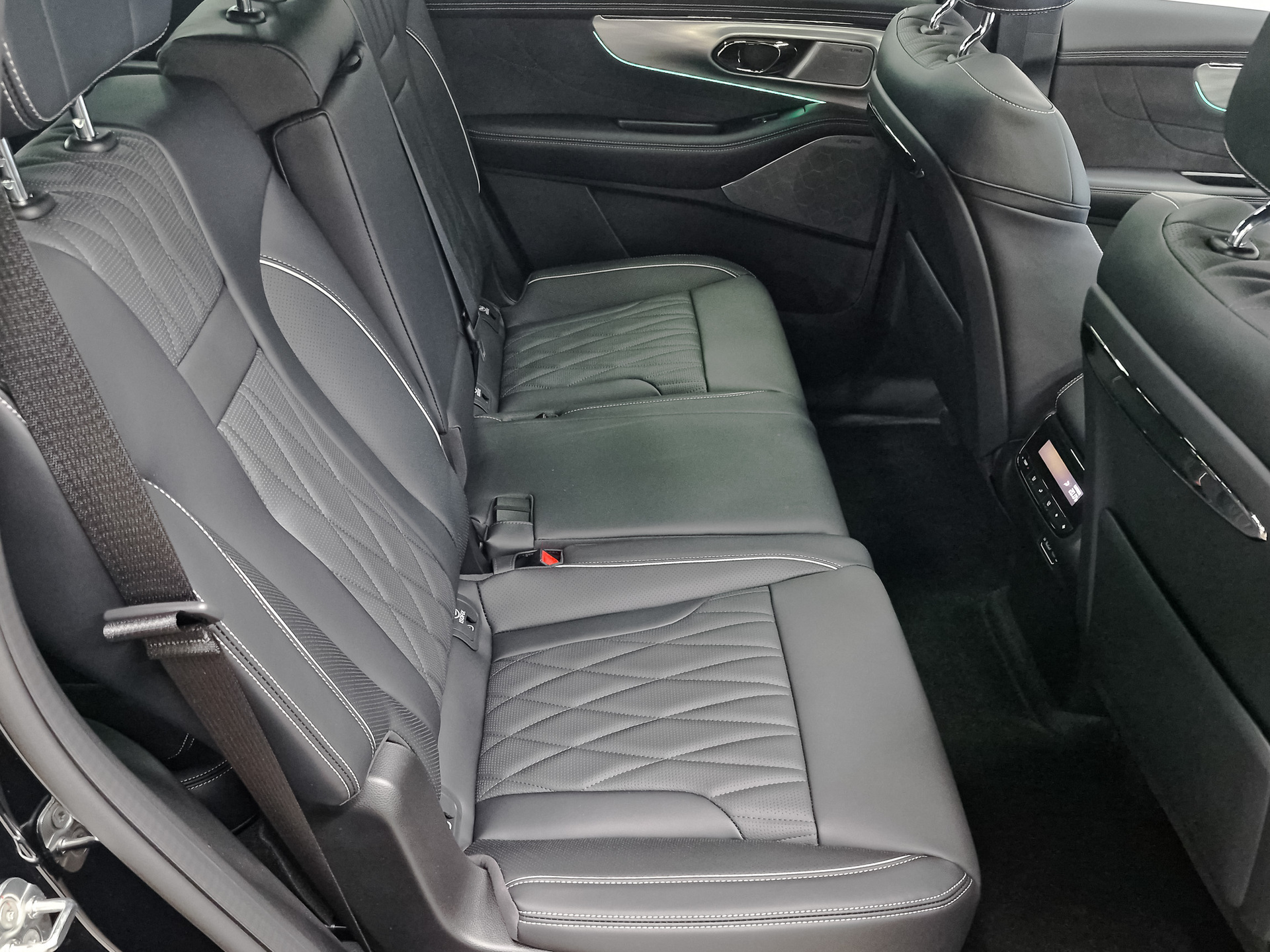 Фото GAC GS8 FL GX Premium 2.0T/231 8AT 4WD 7S