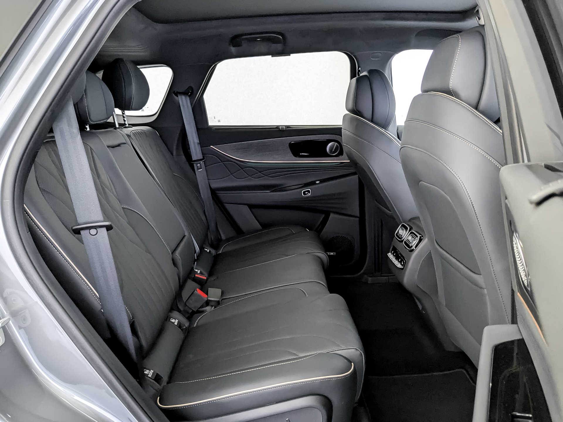 Фото JAECOO J8 Престиж 2.0T/249 7RT 4WD