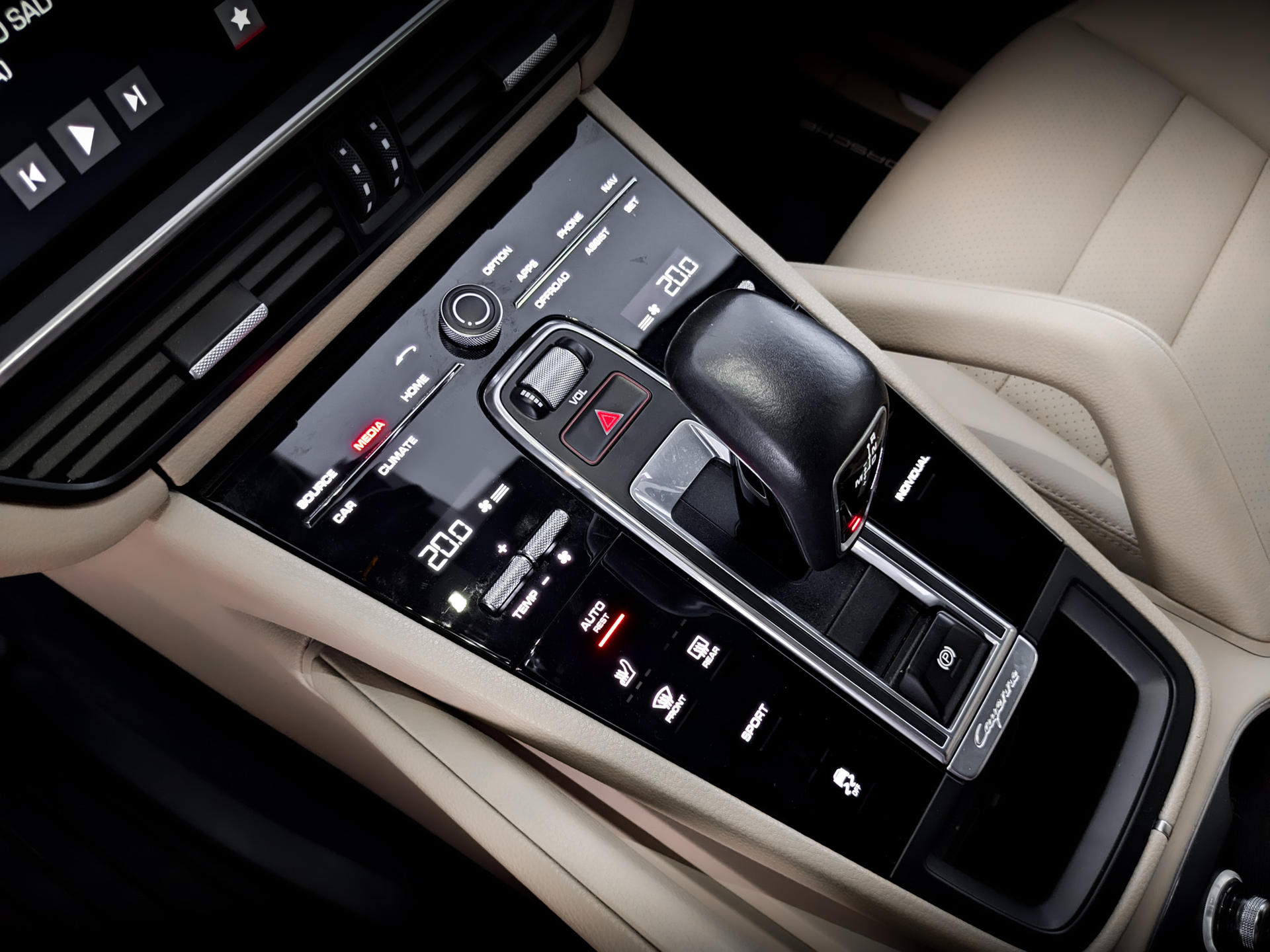 PORSCHE Cayenne 3.00 (340 л.с), автомат, 2019, пробег 69 285 км