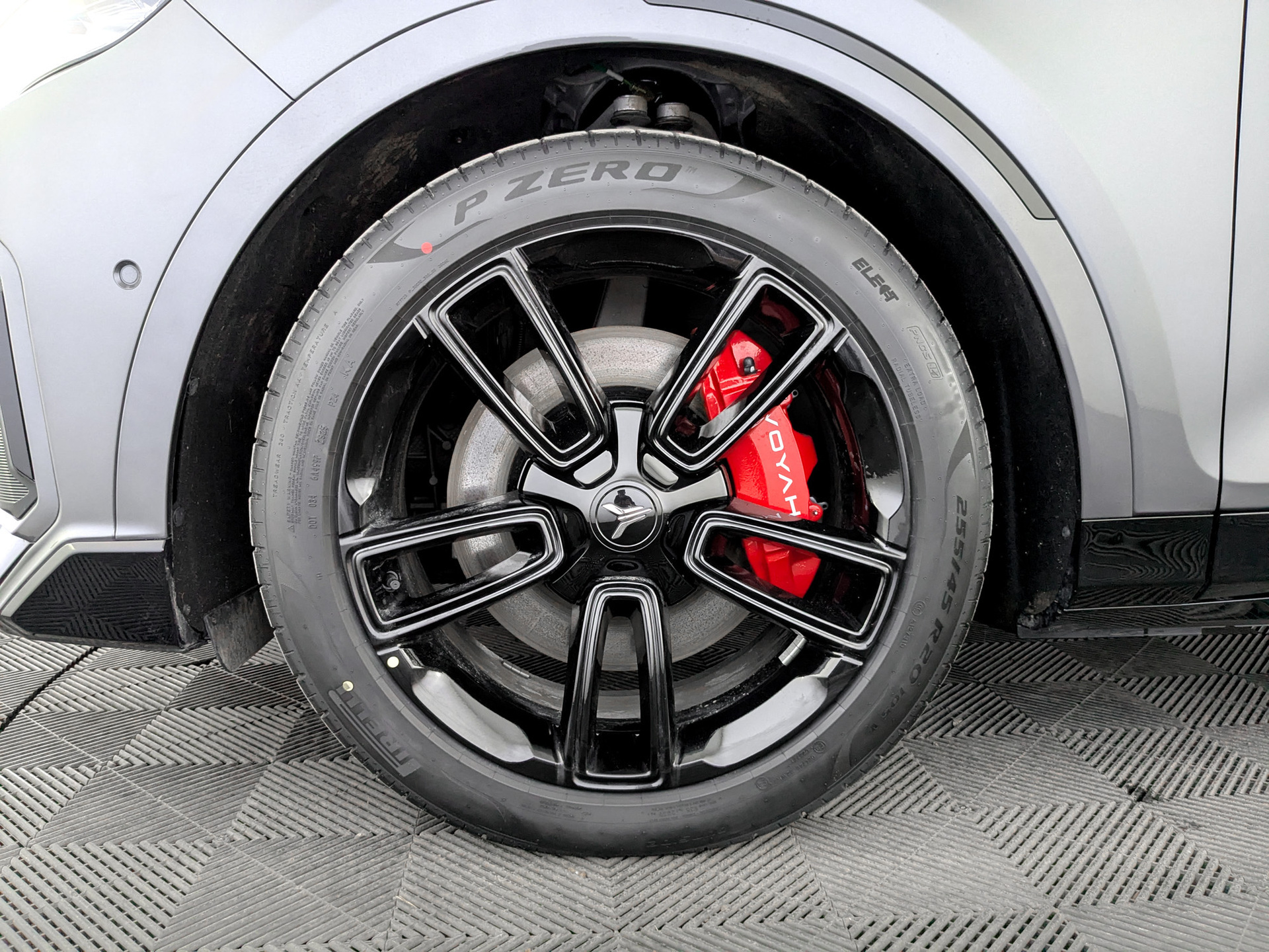 Фото Voyah Free FL EVR SPORT+ 1.5ELH/224 43кВт 4WD